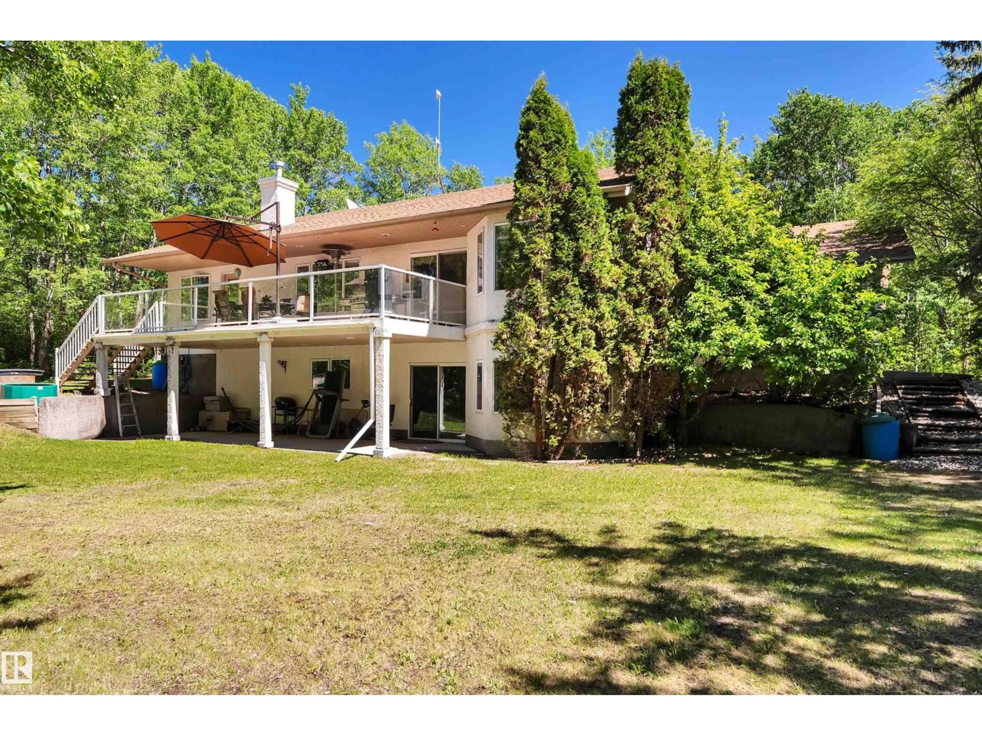 A pic from outside/outdoor area/front of a property/back of a property/a pic from drone, unknown for 40 50470 RGE ROAD 234, Rural Leduc County Alberta T4X0L7