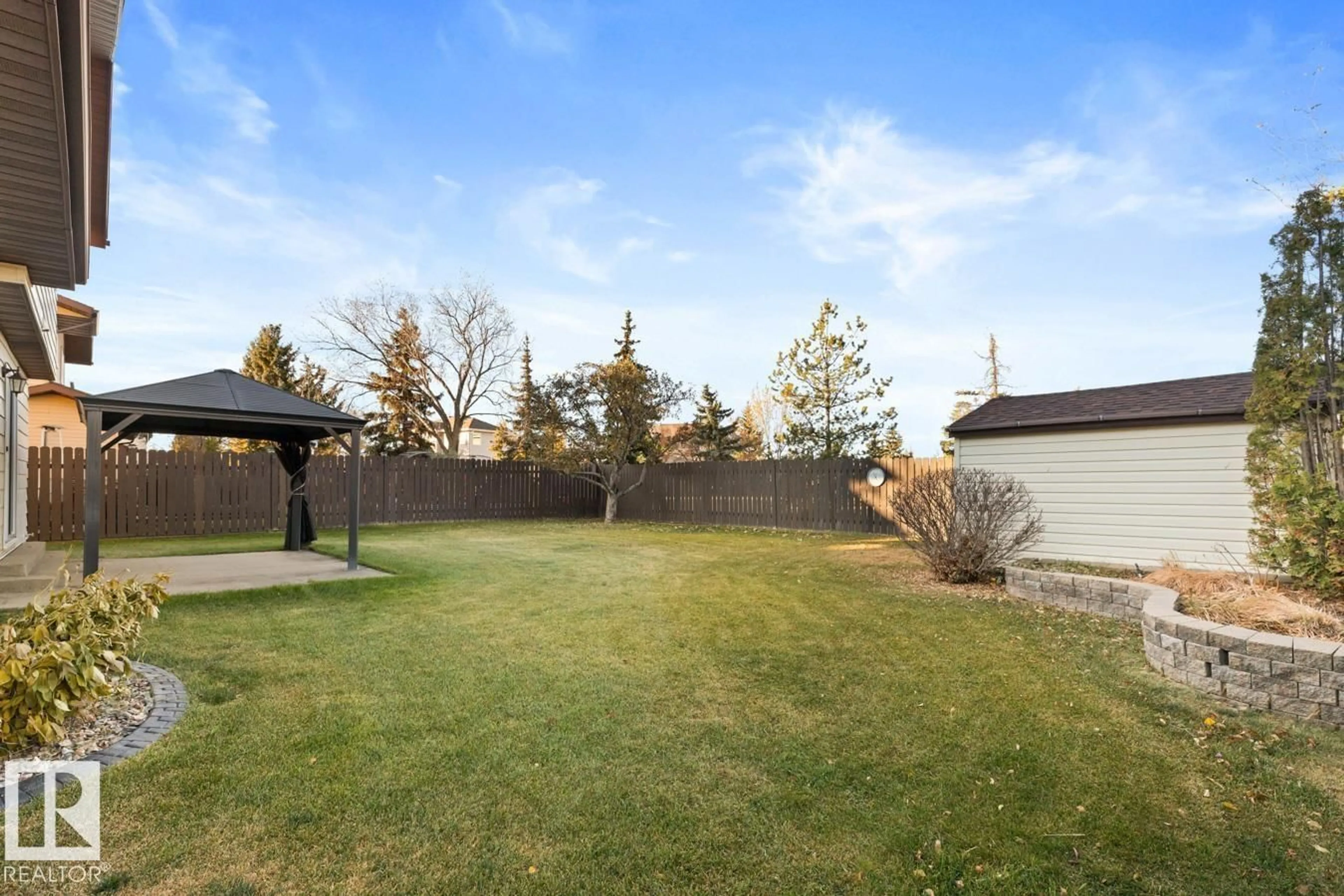 Patio, unknown for 4016 39 ST, Leduc Alberta T9E4V8