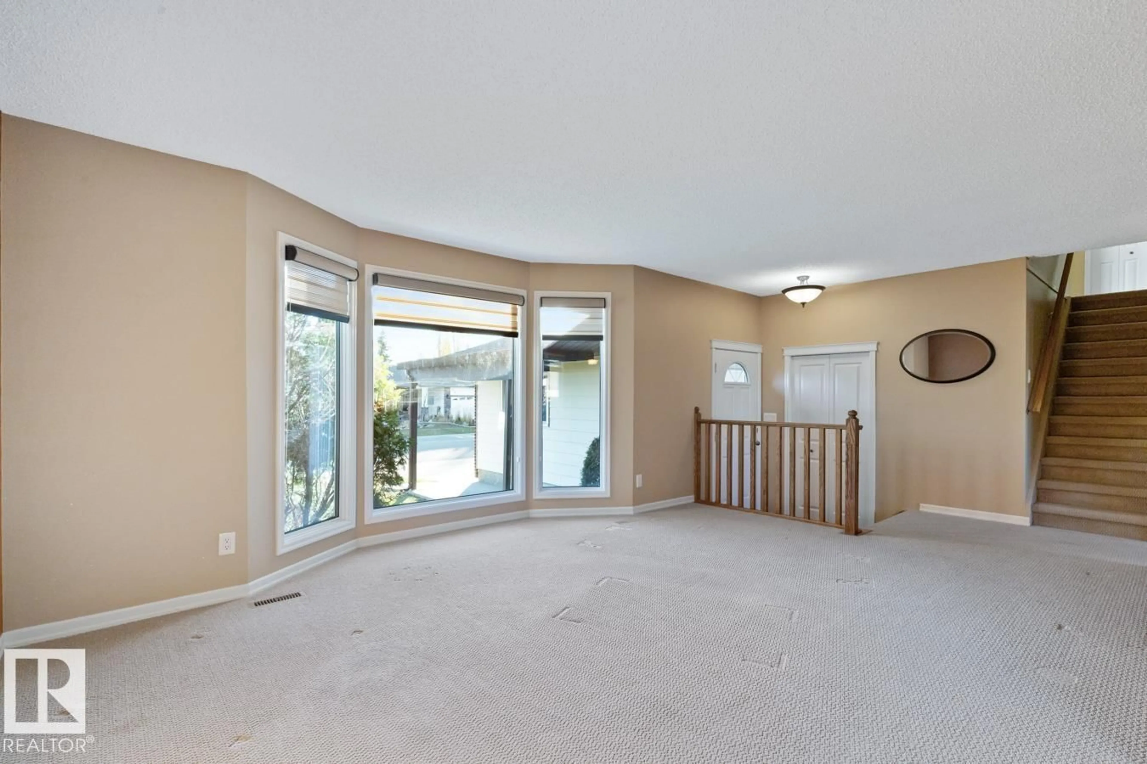 Indoor foyer for 4016 39 ST, Leduc Alberta T9E4V8