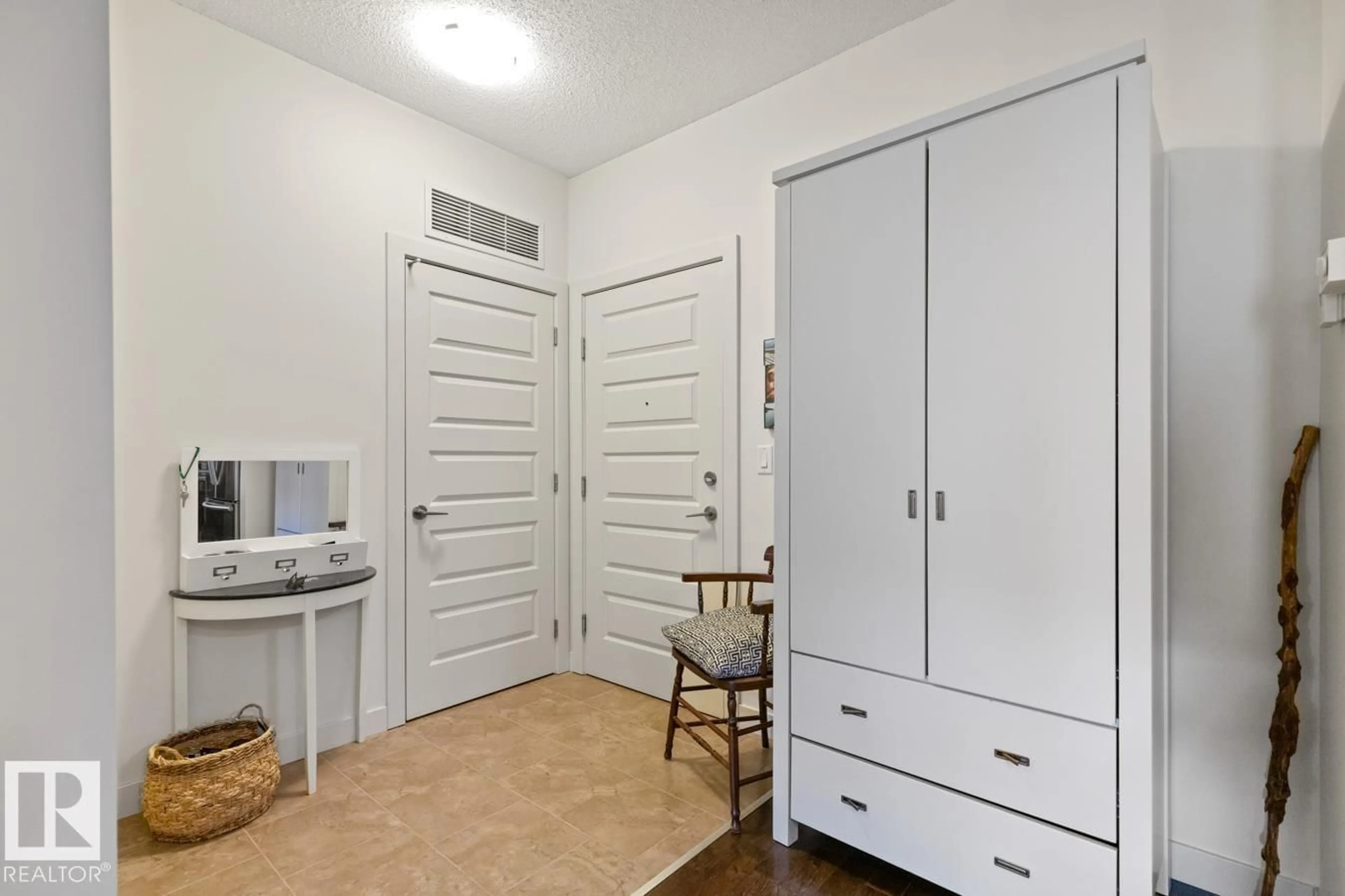 Indoor entryway for #114 - 10520 56 AV, Edmonton Alberta T6H0X7