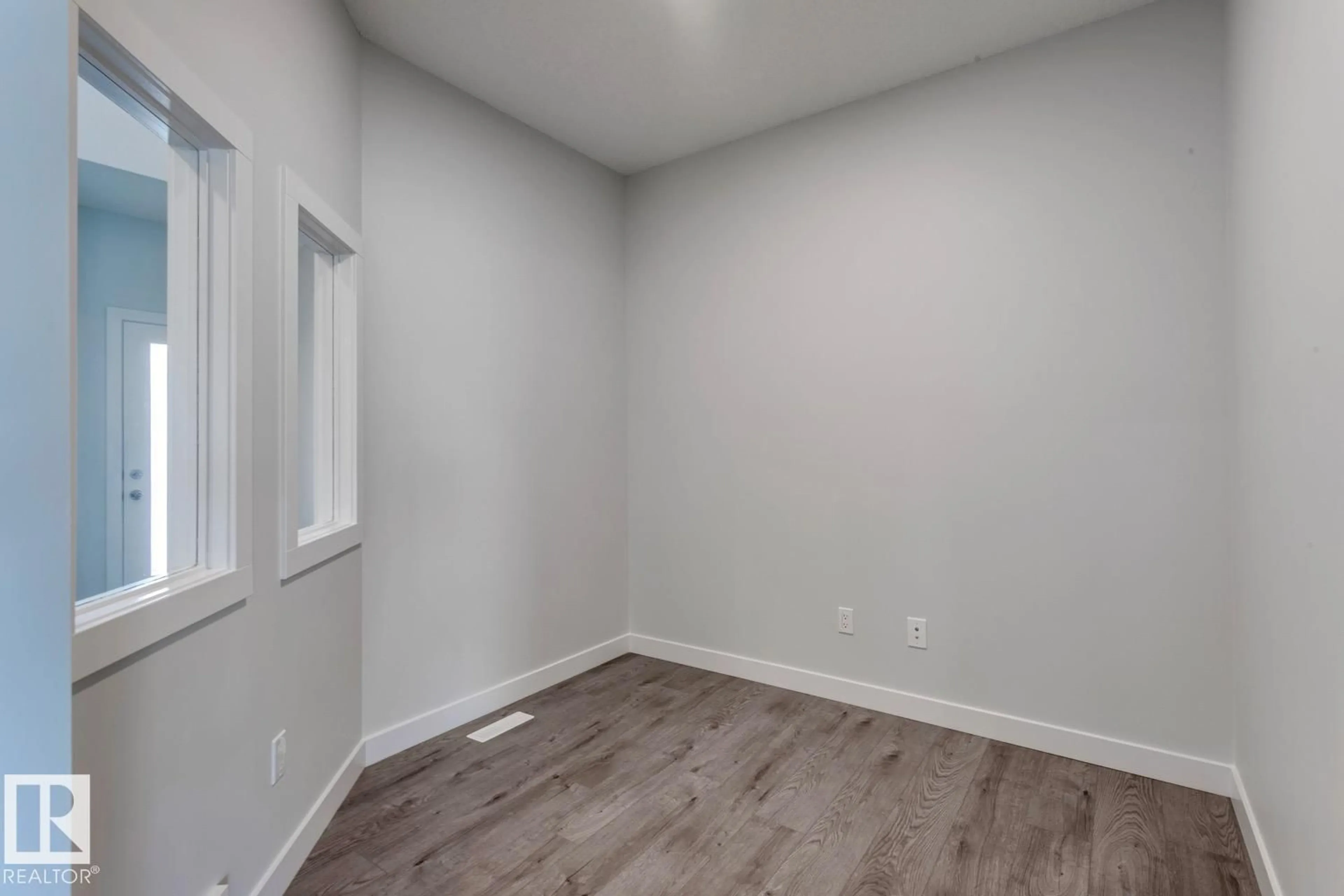 A pic of a room for NW - 19011 20 AV, Edmonton Alberta T6M3E8