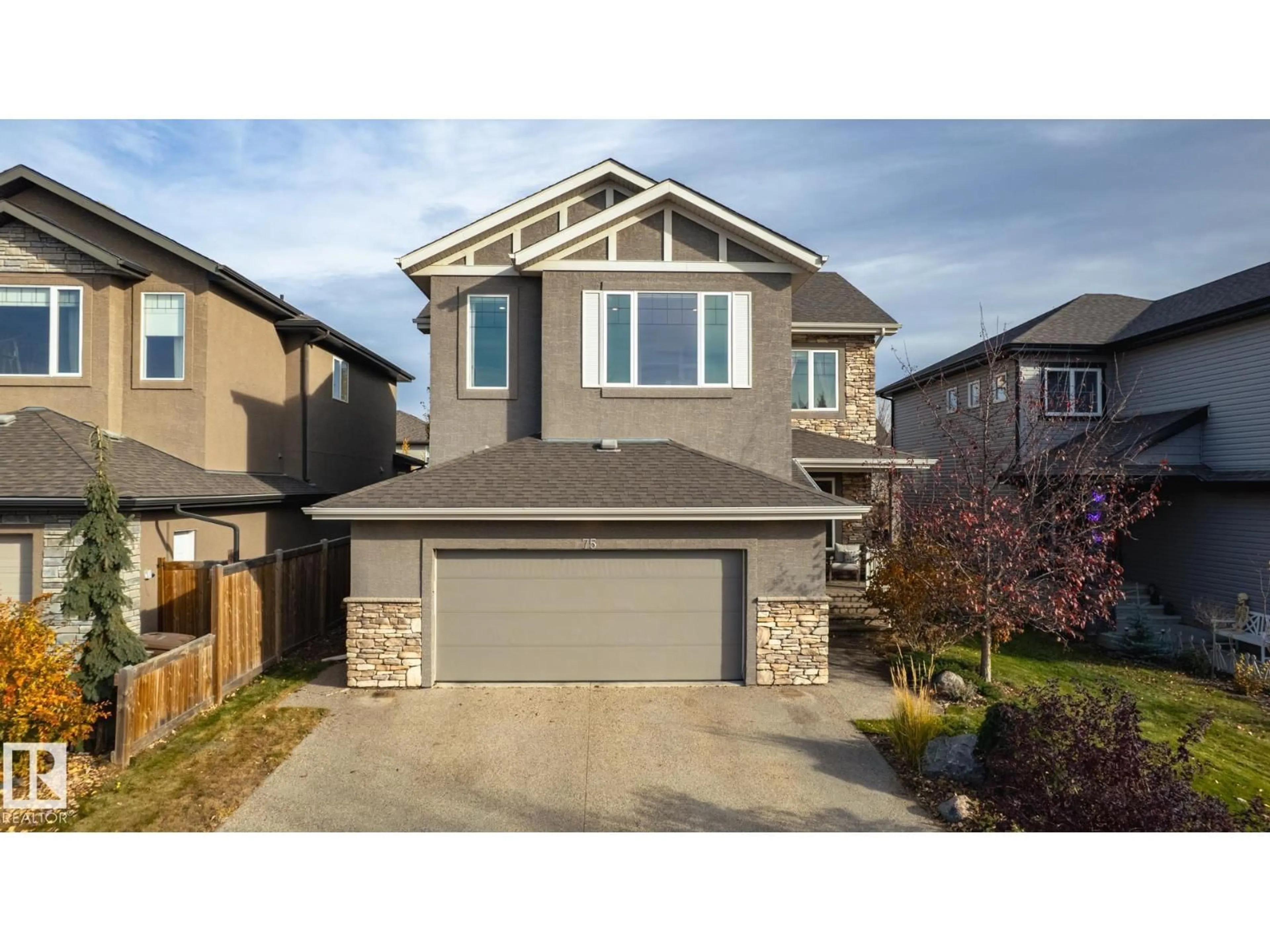 Home with vinyl exterior material, street for 75 NADINE WY, St. Albert Alberta T8N1C6