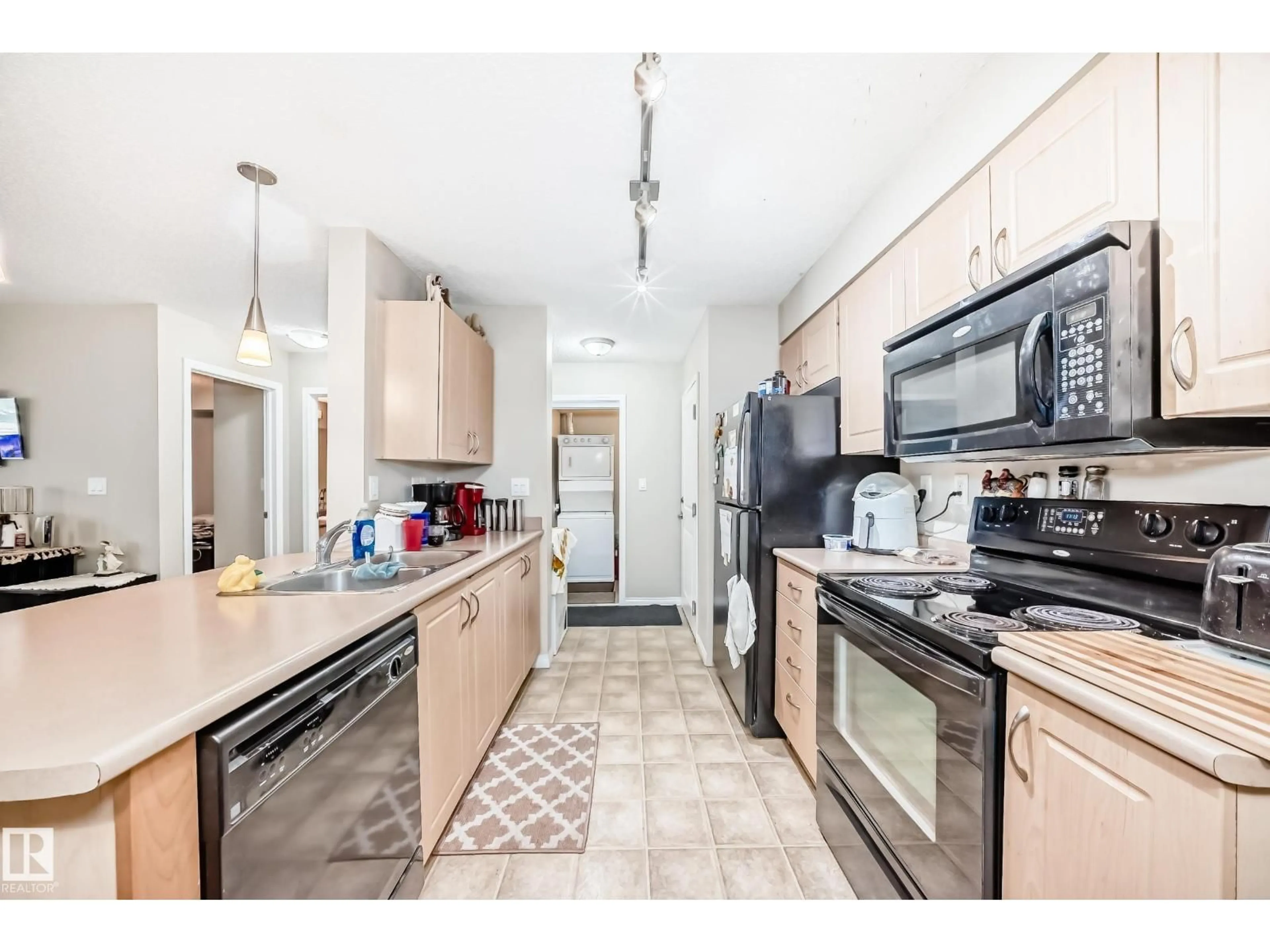 Unknown for #102 - 13907 136 ST NW, Edmonton Alberta T6Y1Y5