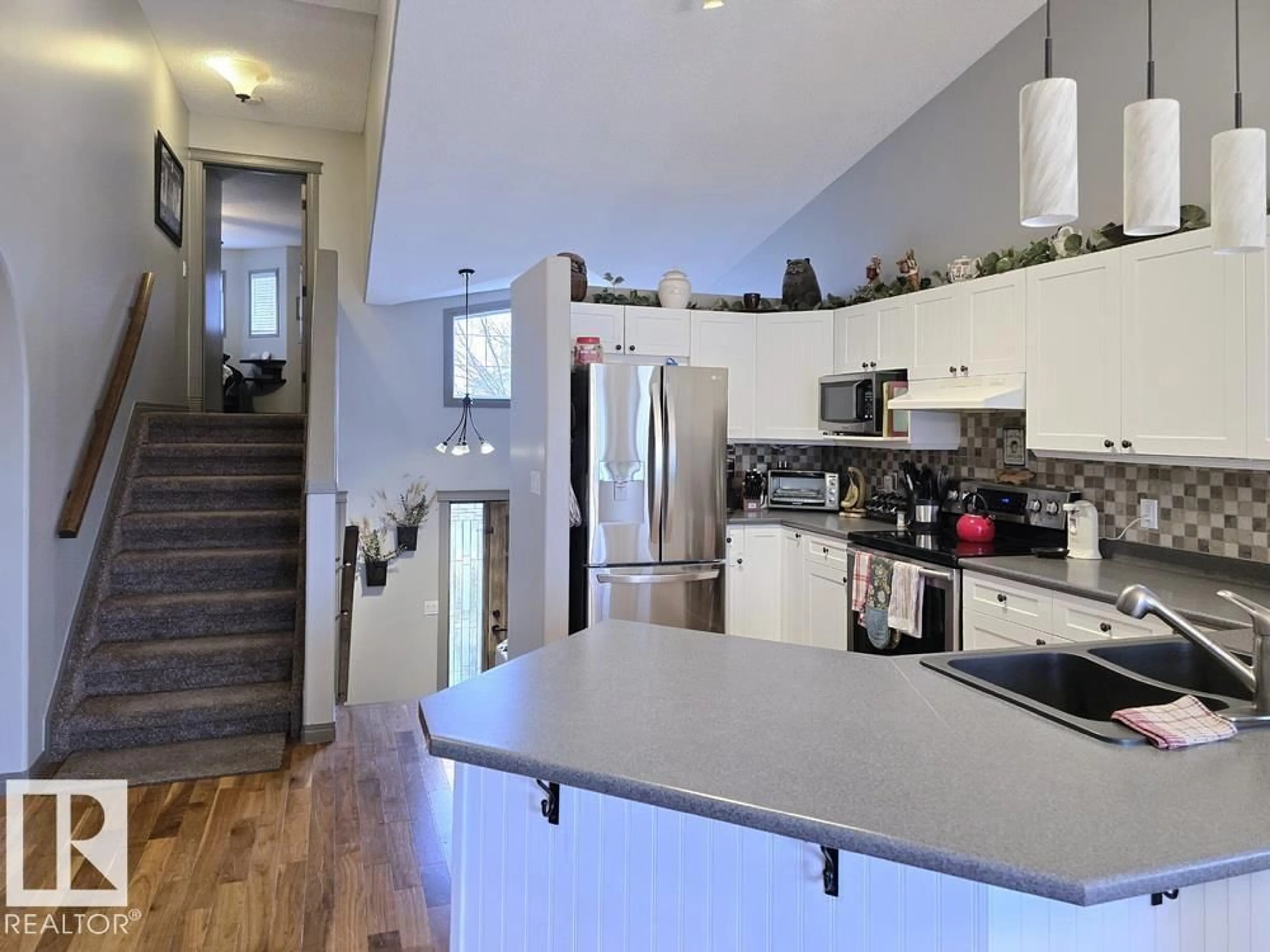 Open concept kitchen, unknown for 117 FOXBORO TC, Sherwood Park Alberta T8A6C8