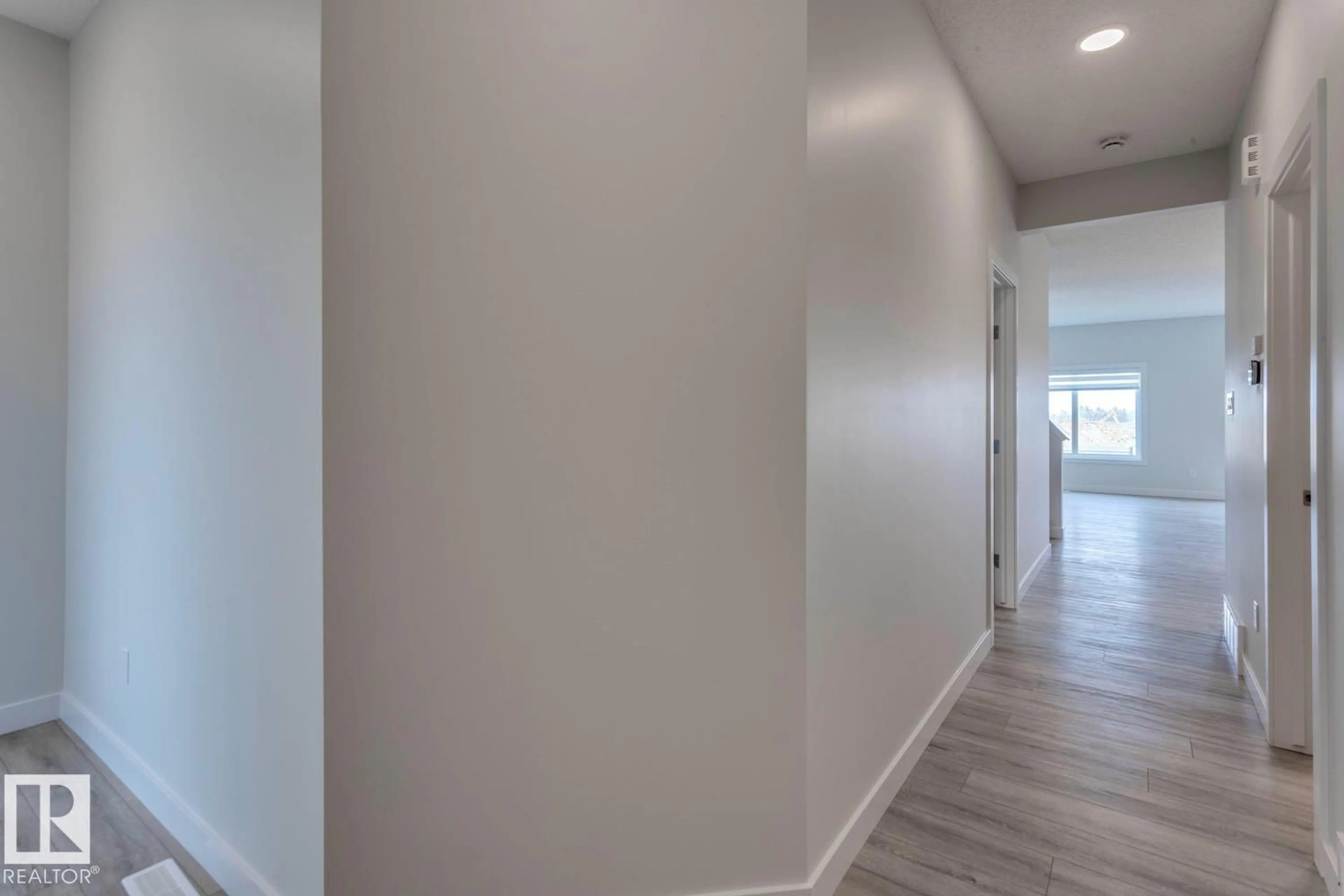 Unknown for 19019 20 AV, Edmonton Alberta T6M3E8