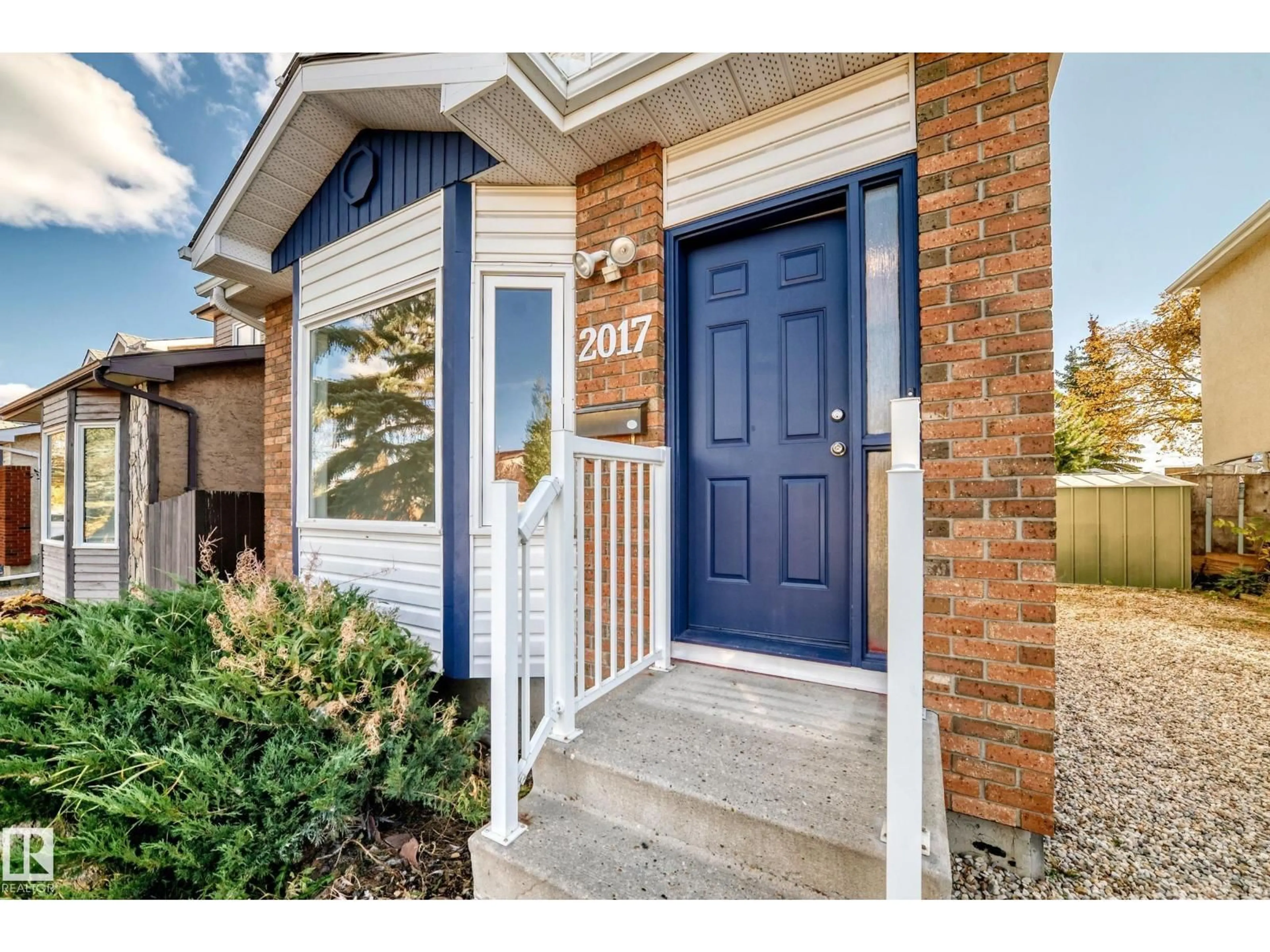 Indoor entryway for NW - 2017 108 ST, Edmonton Alberta T6J5V4