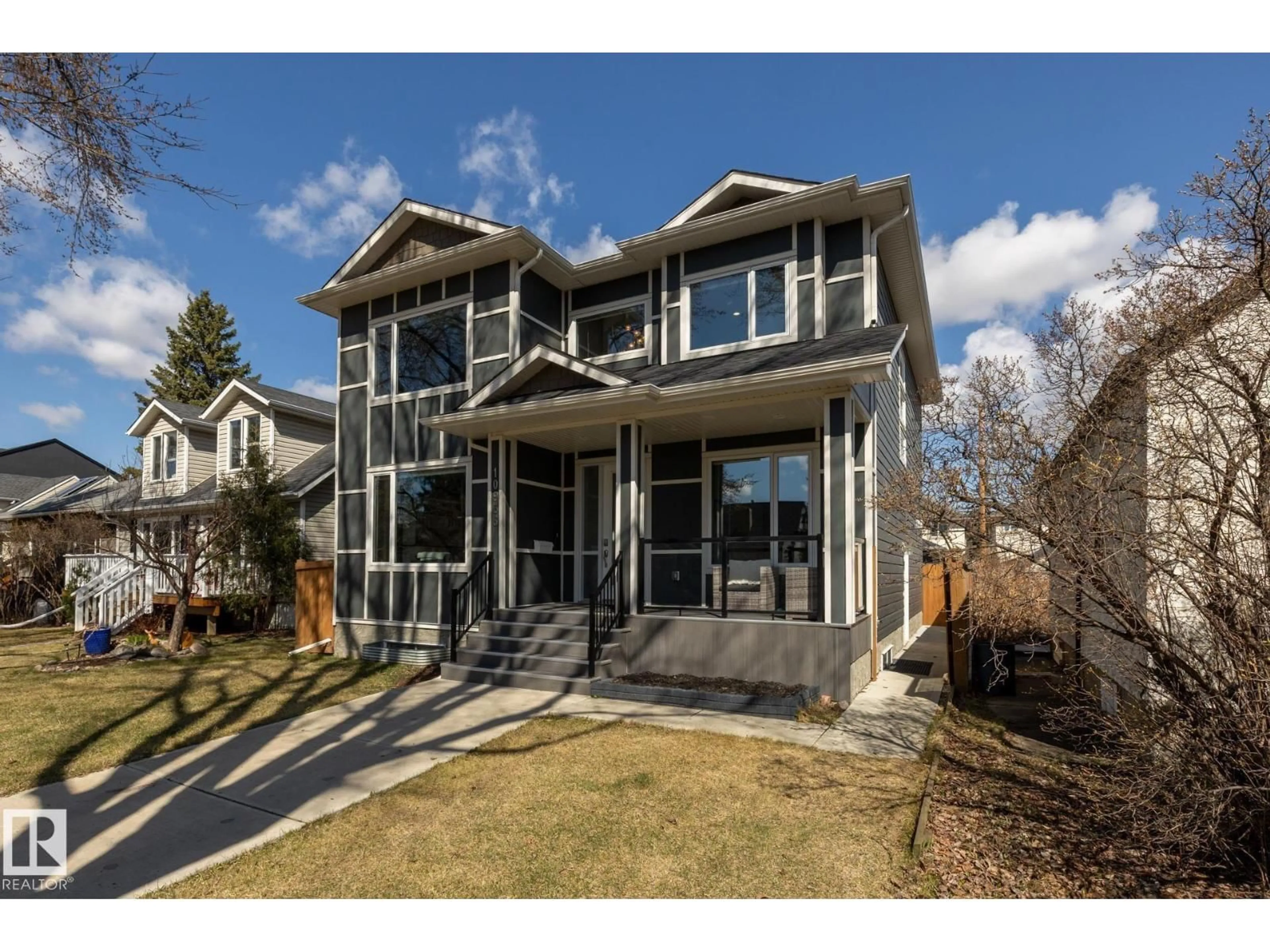 Unknown for 10936 71 AV, Edmonton Alberta T6G0A1