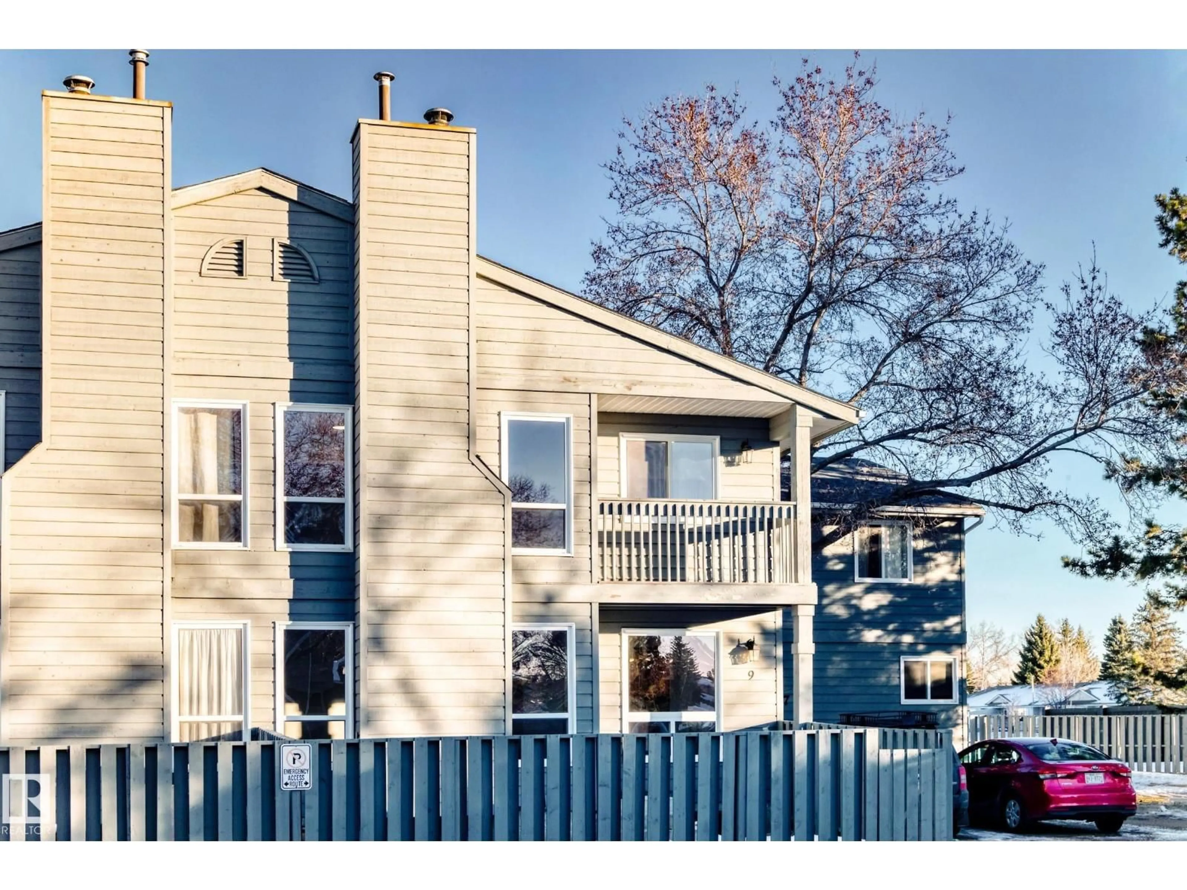 Home with vinyl exterior material, unknown for 9 - 4610 17 AV NW, Edmonton Alberta T6L5T1