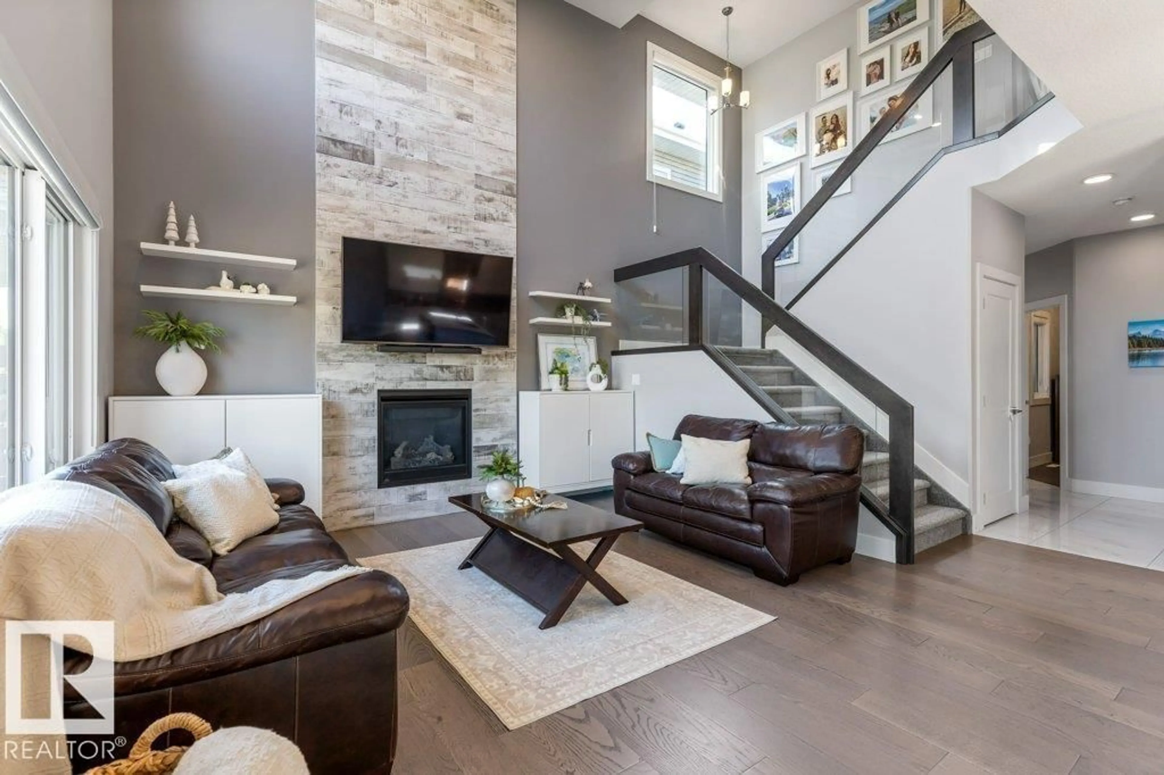 Living room with furniture, unknown for 1714 TANAGER CL, Edmonton Alberta T5S0M5