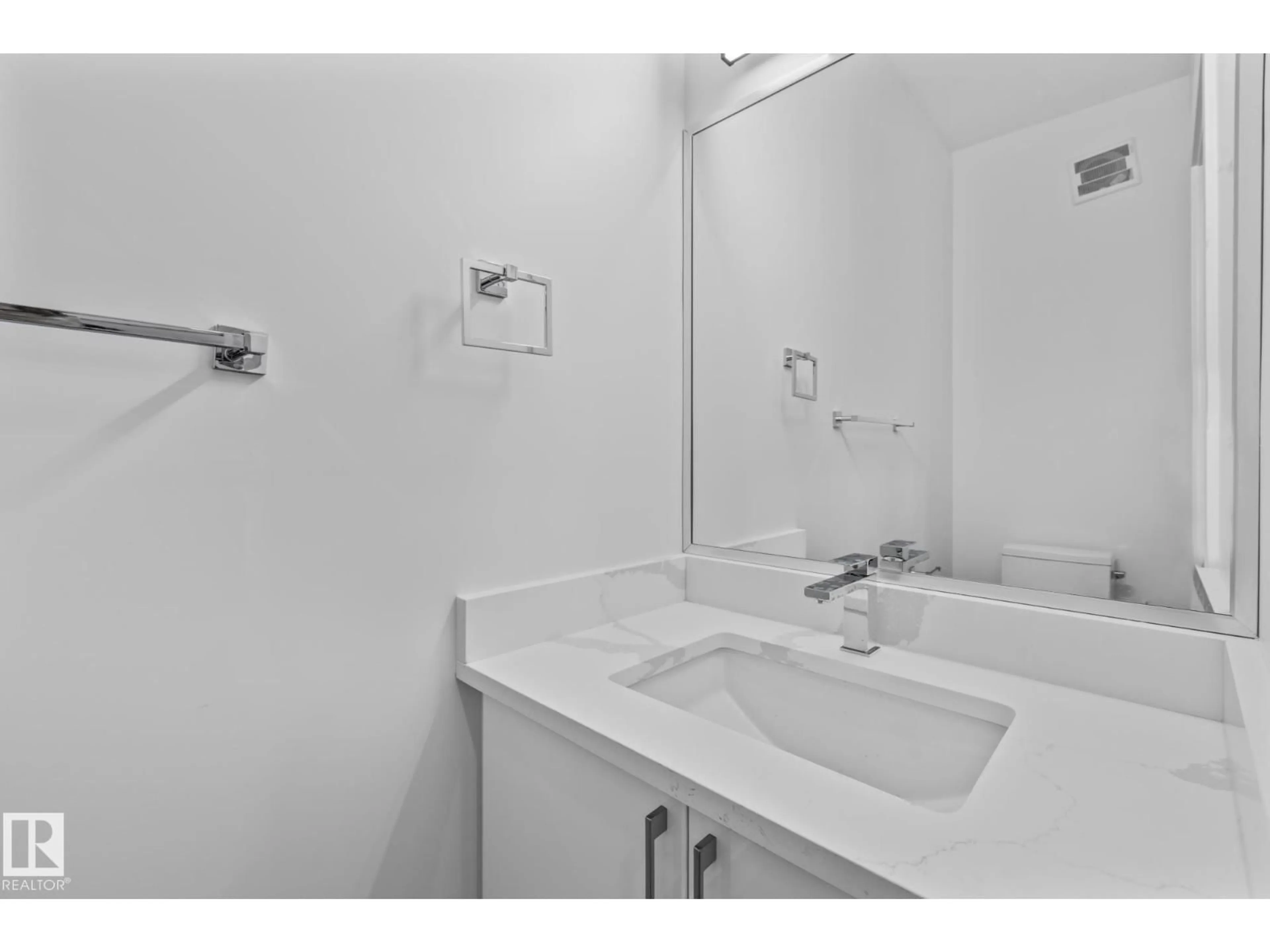 Standard bathroom, unknown for 68 WAVERLY WY, Fort Saskatchewan Alberta T8L3L7