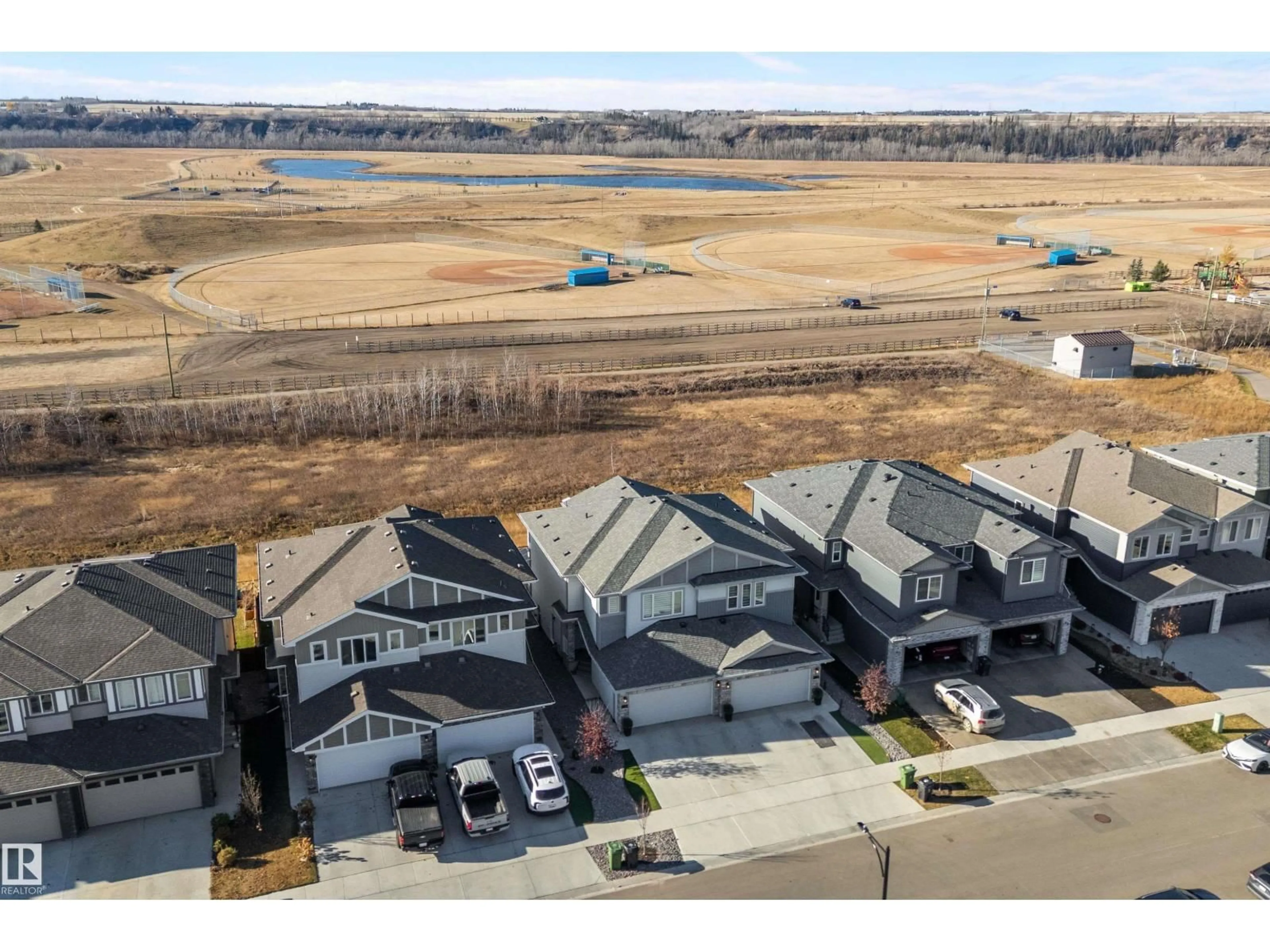 A pic from outside/outdoor area/front of a property/back of a property/a pic from drone, unknown for 40 WILTREE TC, Fort Saskatchewan Alberta T8L0X6