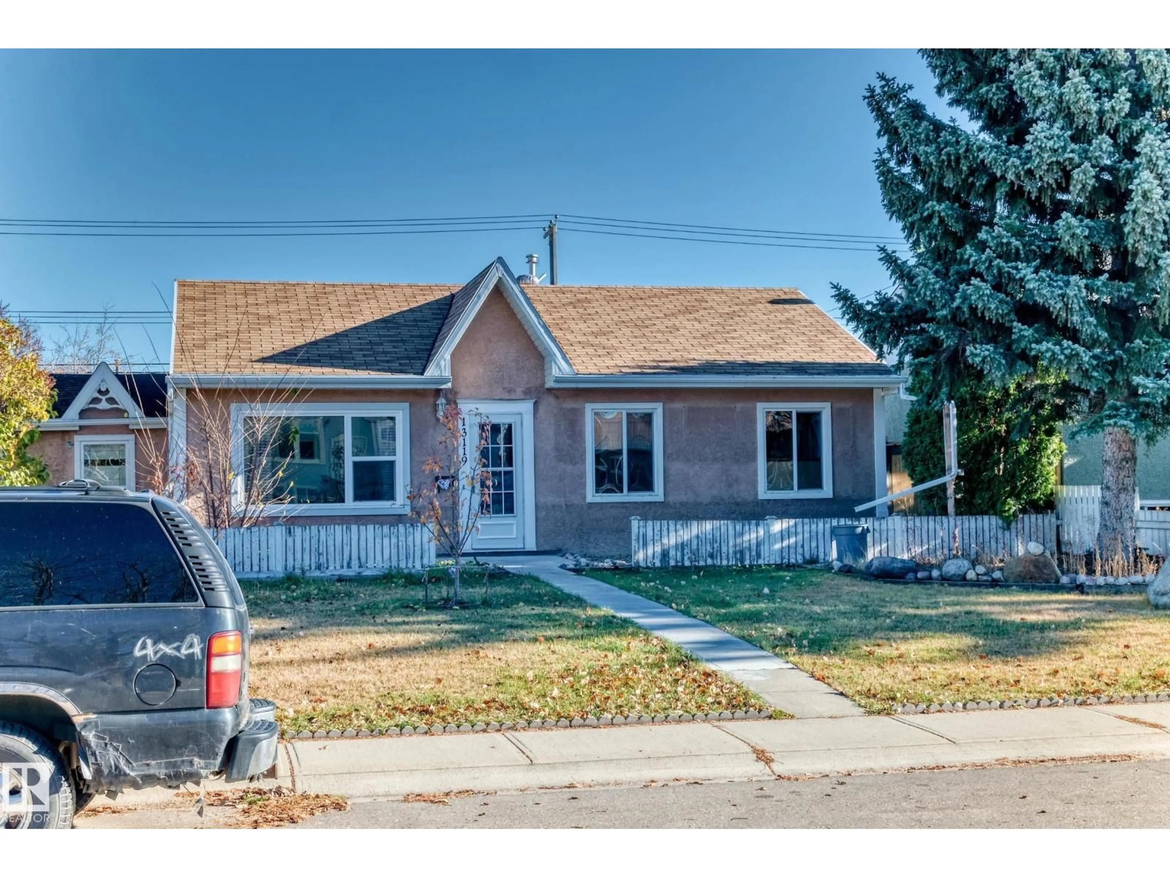 Unknown for NW - 13119 135 ST, Edmonton Alberta T5L1Y6