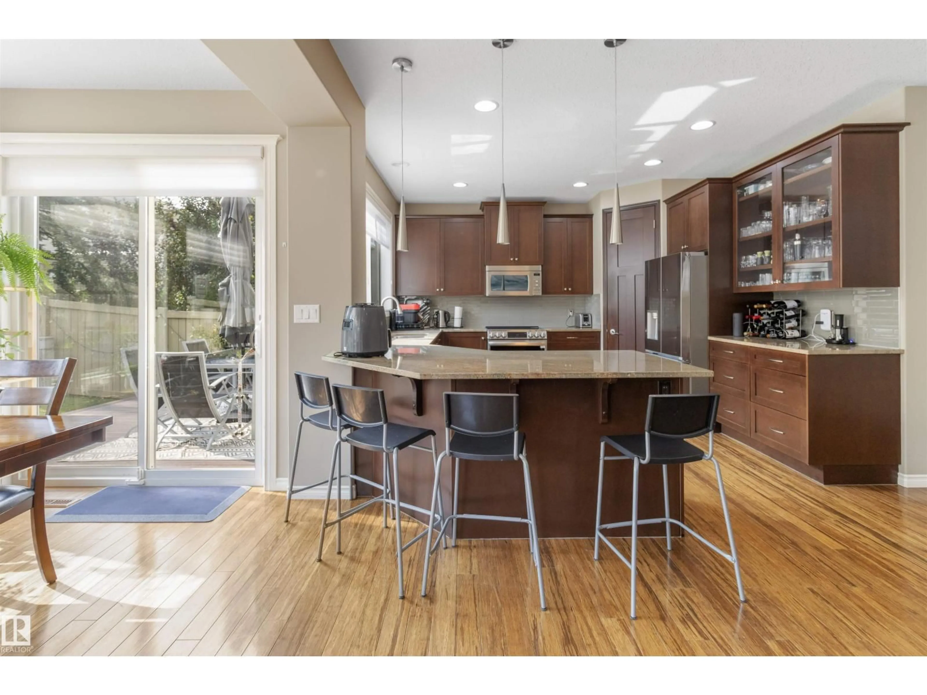 Open concept kitchen, wood/laminate floor for 515 RIDGELAND WY, Sherwood Park Alberta T8A6M3