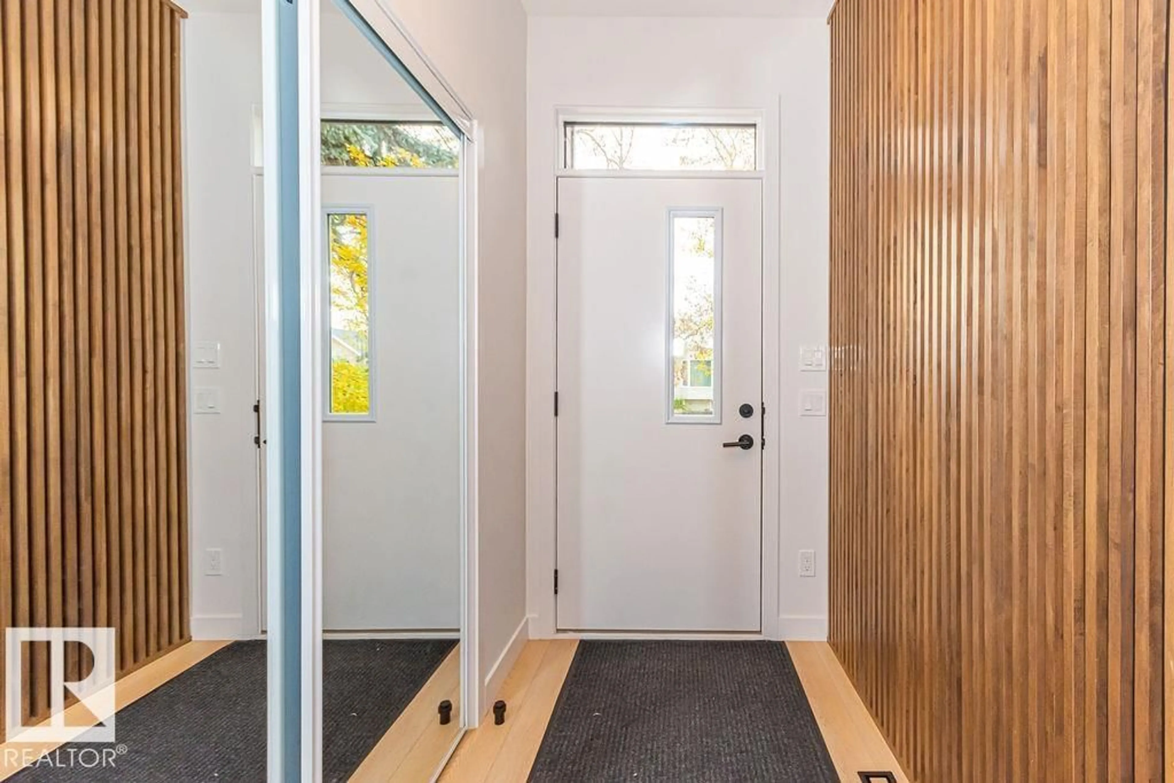 Indoor entryway for NW - 11211 61 ST, Edmonton Alberta T5W4A4