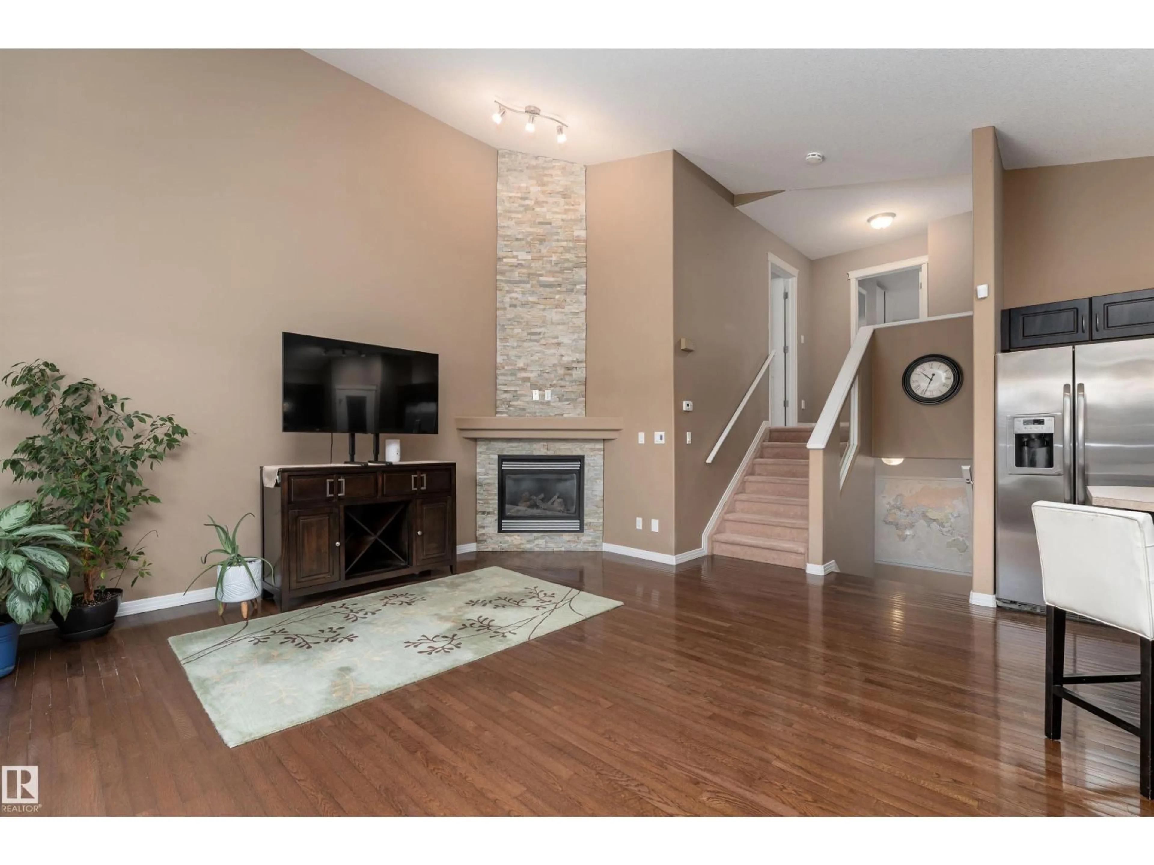 Unknown for 166 RUE MAGNAN, Beaumont Alberta T4X0A6