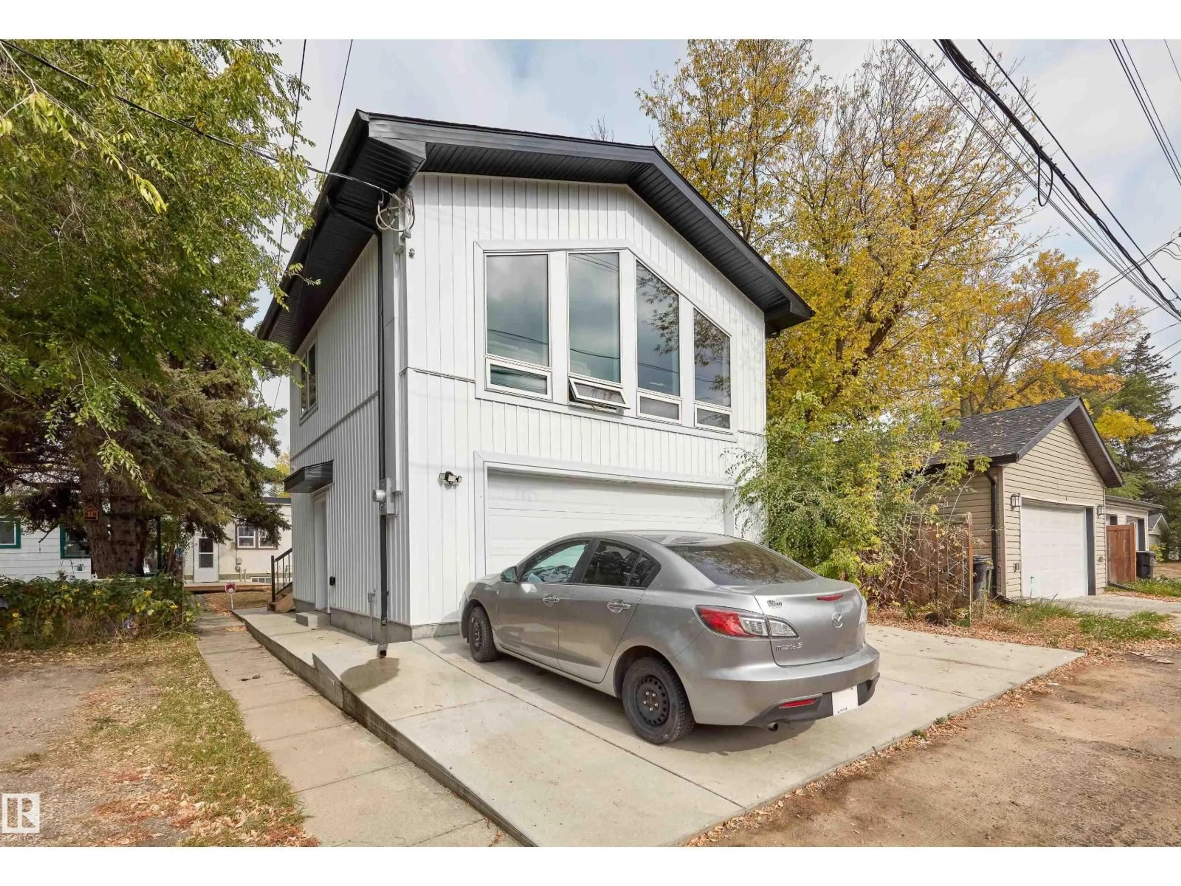 Unknown for 10711 76 AV, Edmonton Alberta T6E1L8