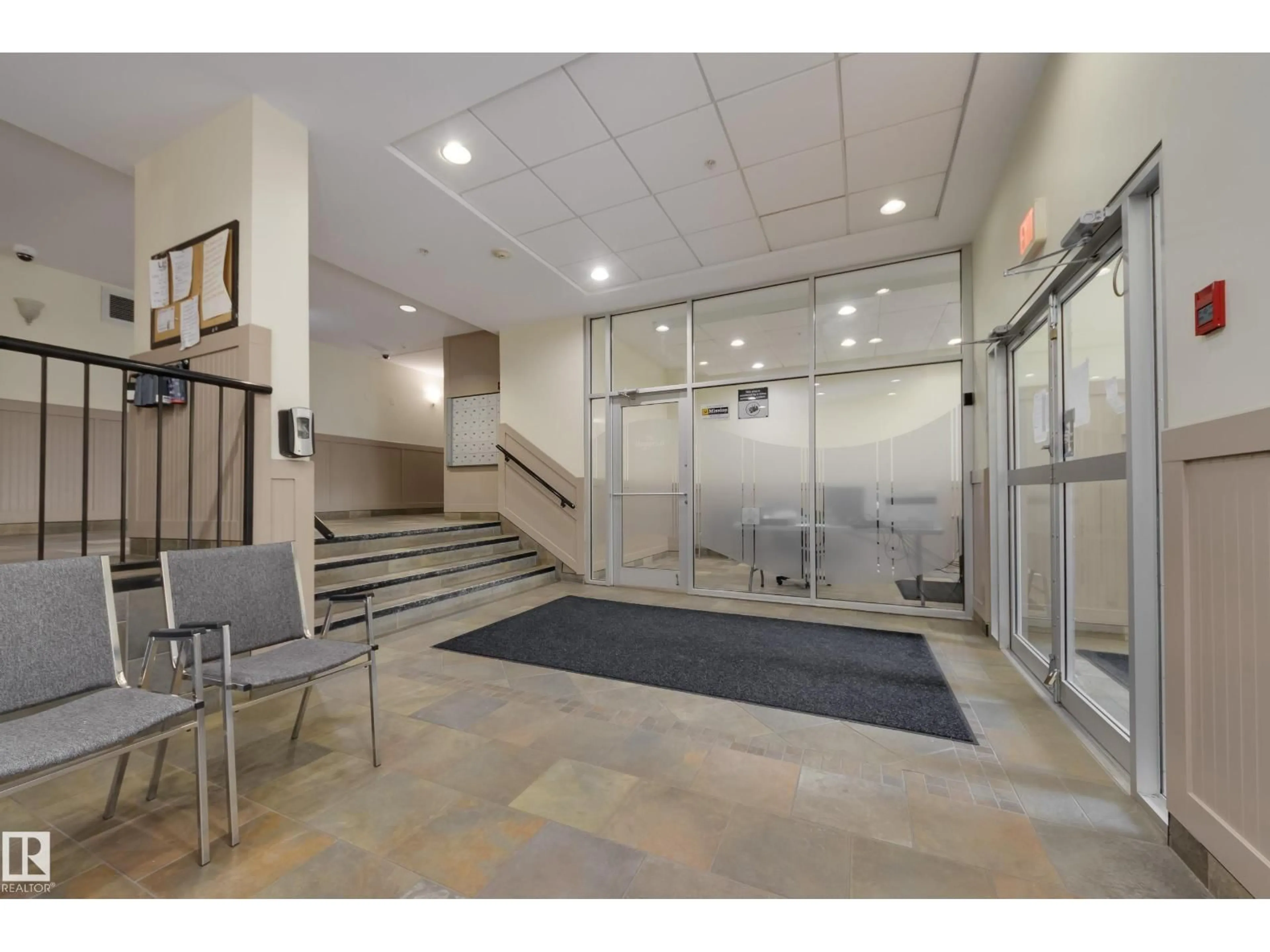 Indoor foyer for #301 - 10235 112 STREET, Edmonton Alberta T5K1M7
