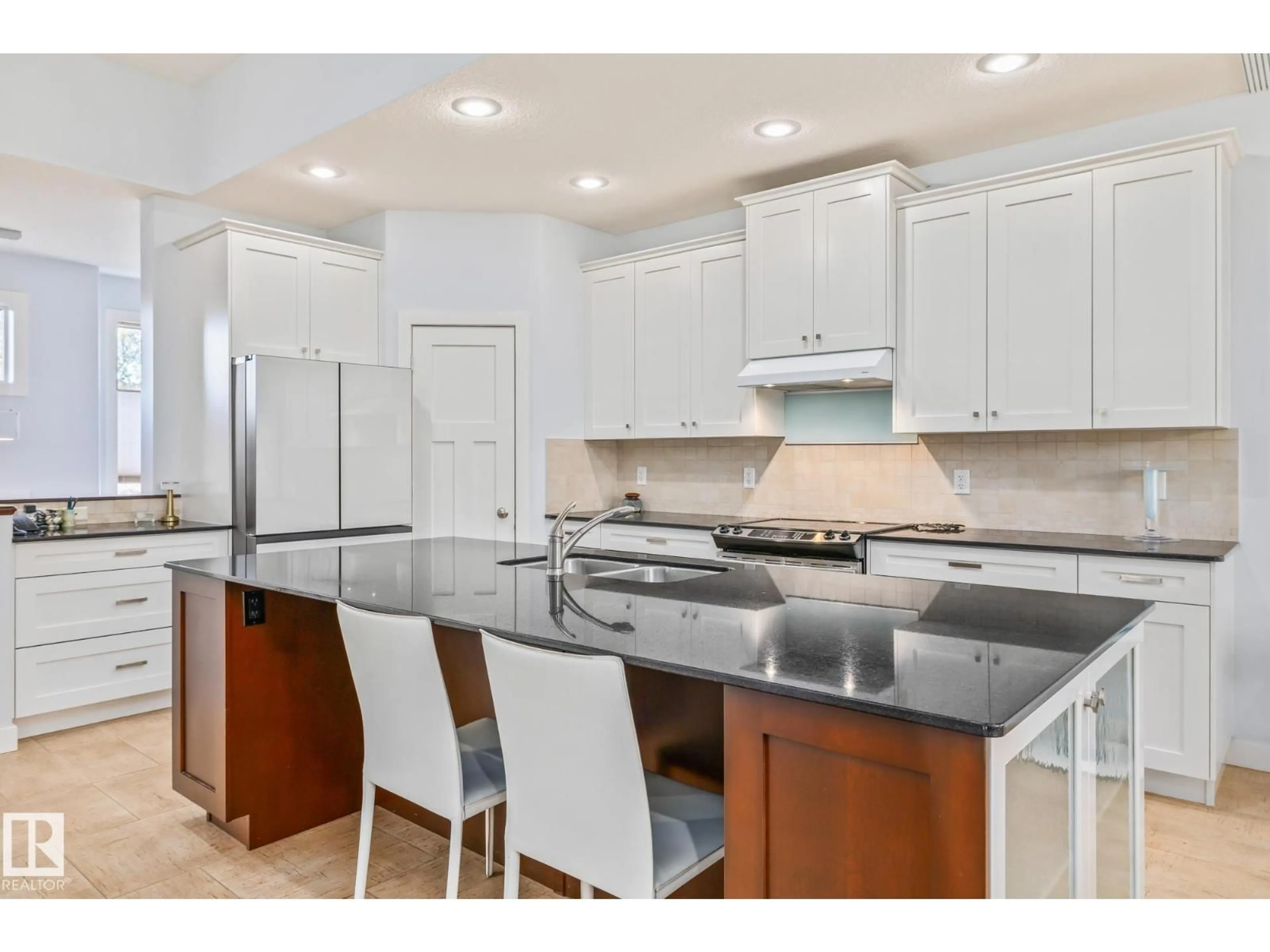 Open concept kitchen, ceramic/tile floor for 542 RIDGELAND WAY, Sherwood Park Alberta T8A3A5