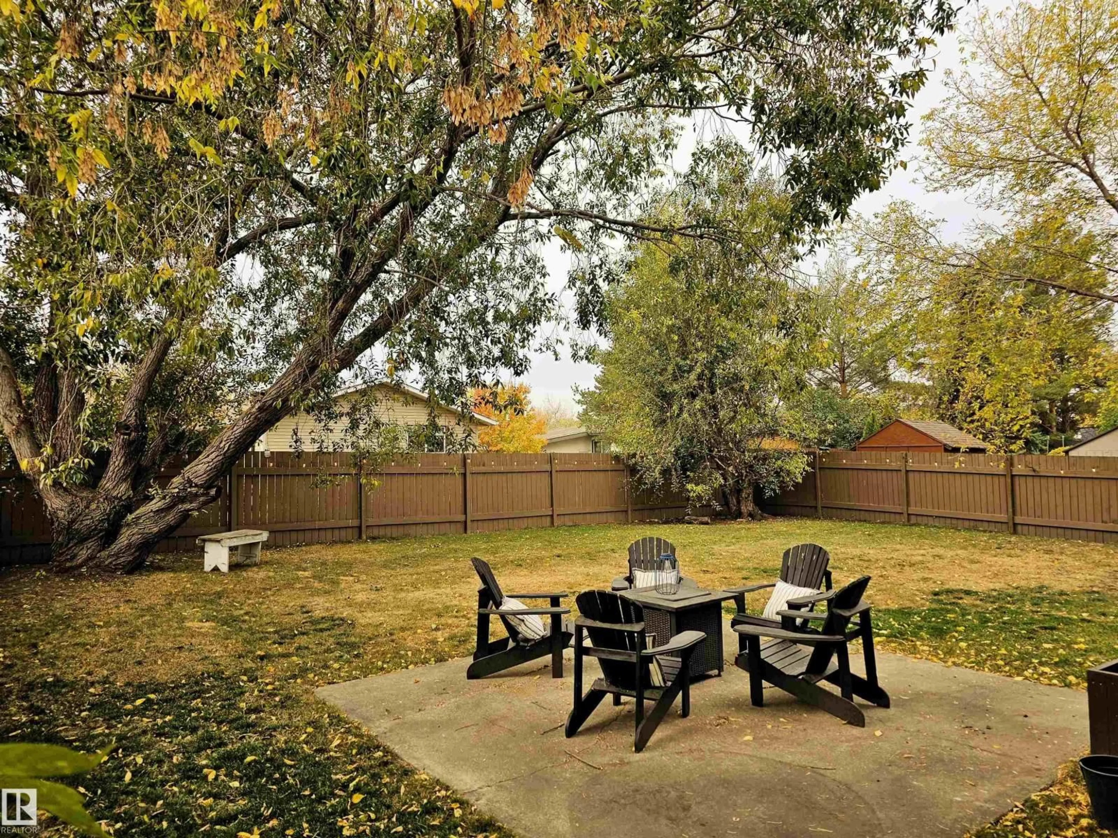Patio, unknown for 23 ALCOTT CR, St. Albert Alberta T8N2H7