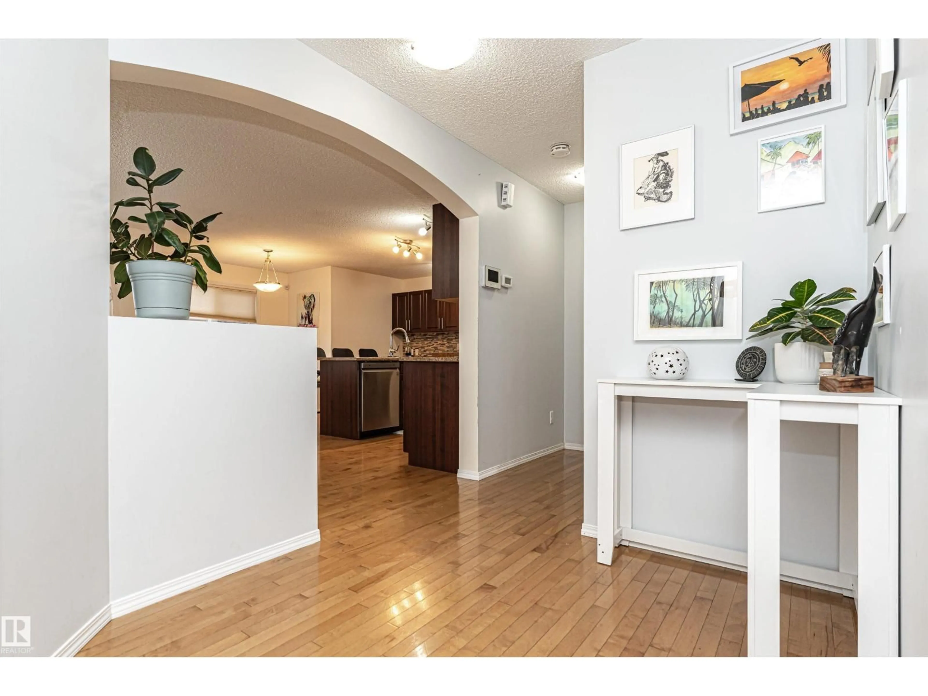 Indoor entryway for 38 RUE BOUCHARD, Beaumont Alberta T4X0E6