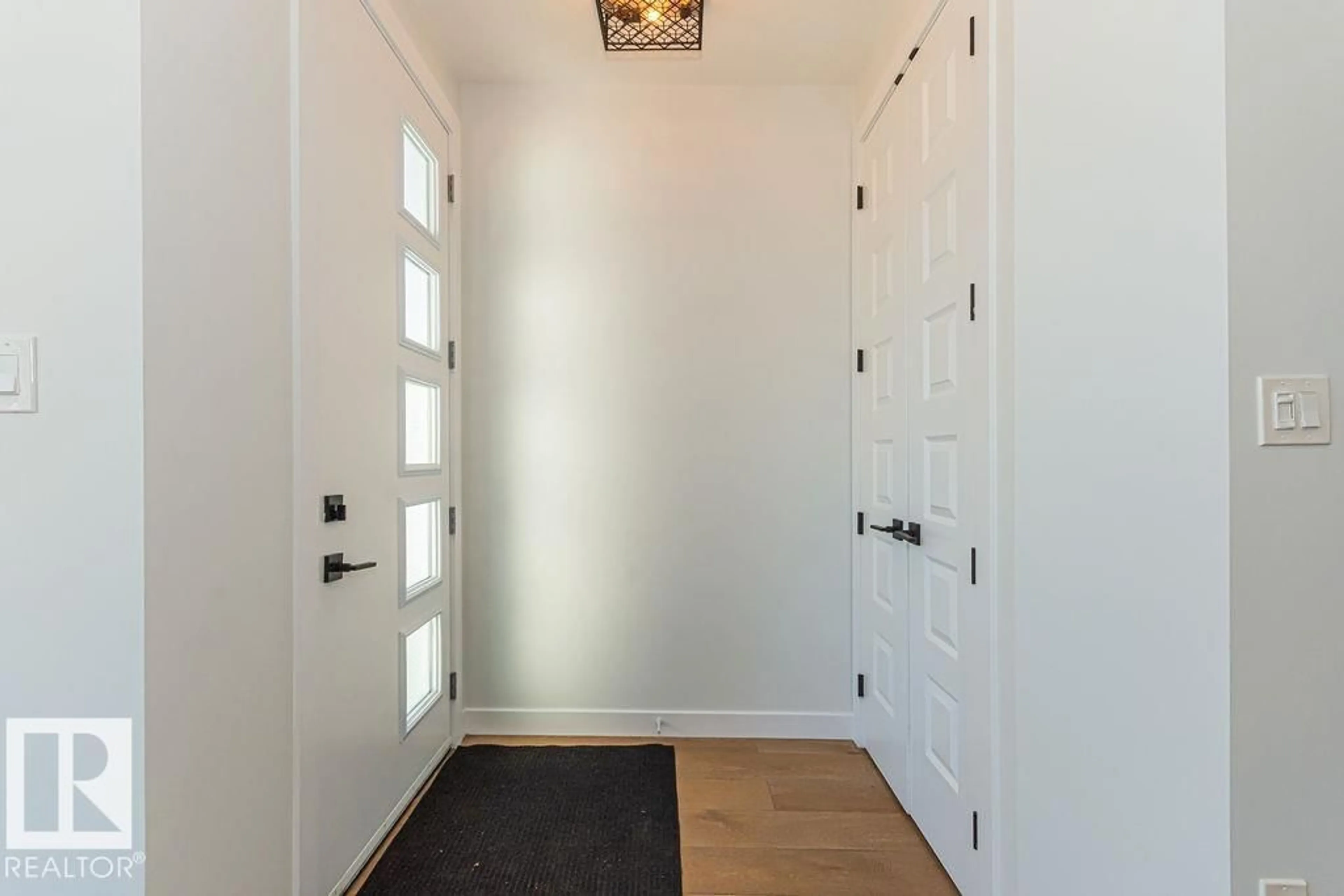 Indoor entryway for NW - 9740 152 ST, Edmonton Alberta T5P1X1