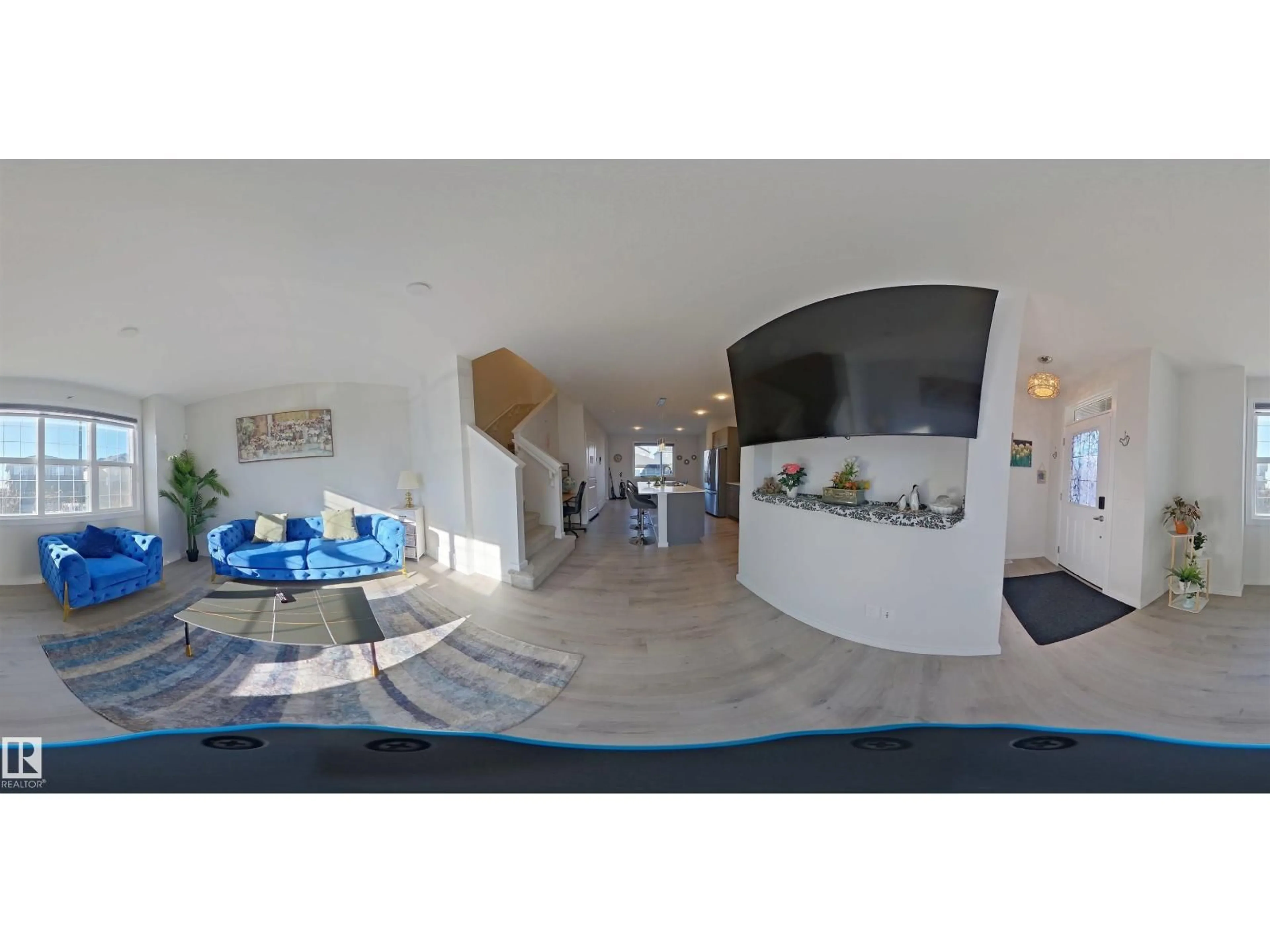 Lobby for 22512 80 AV, Edmonton Alberta T5T7H8