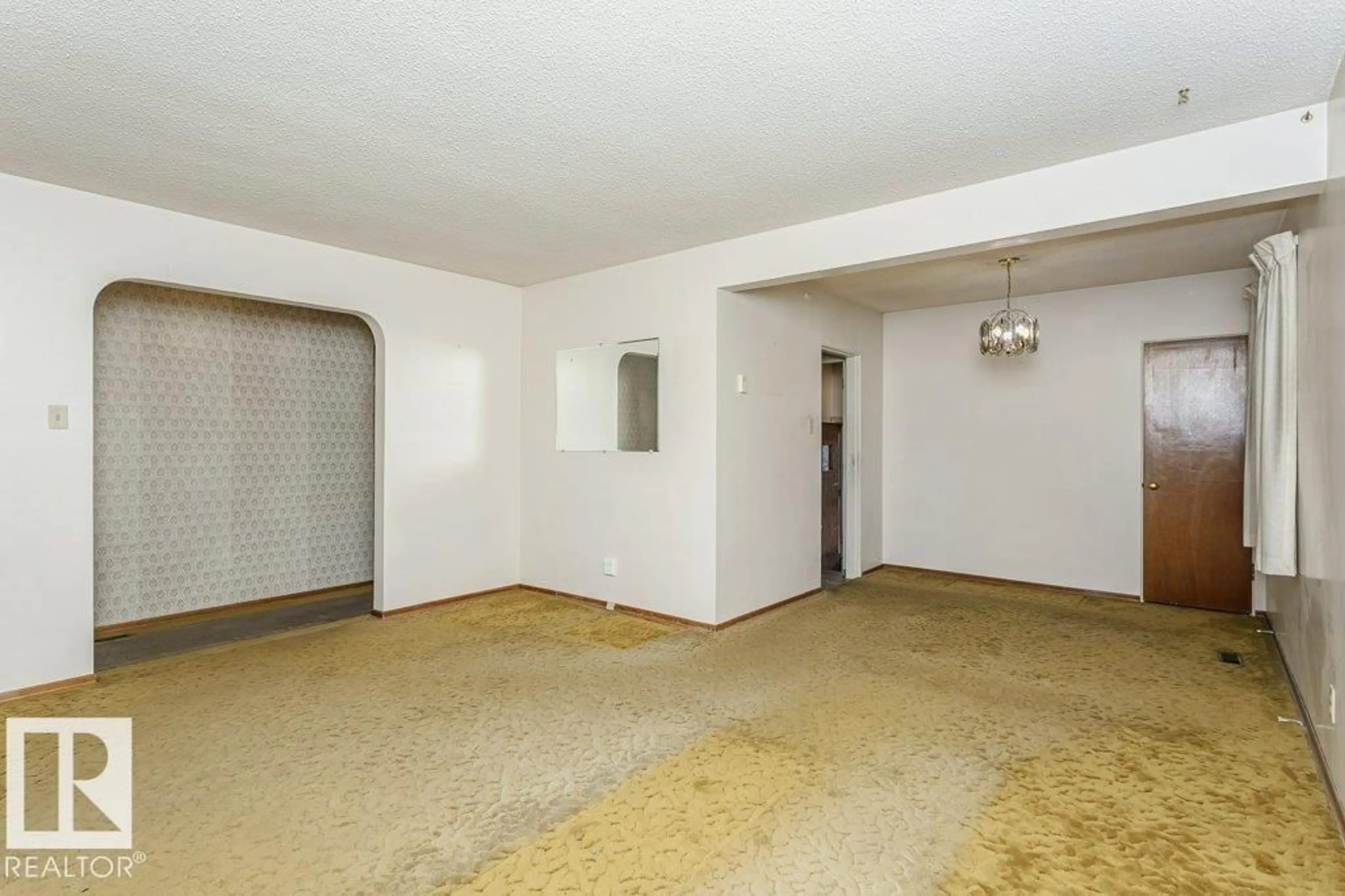 A pic of a room for 11564 139 ST, Edmonton Alberta T5M1R7