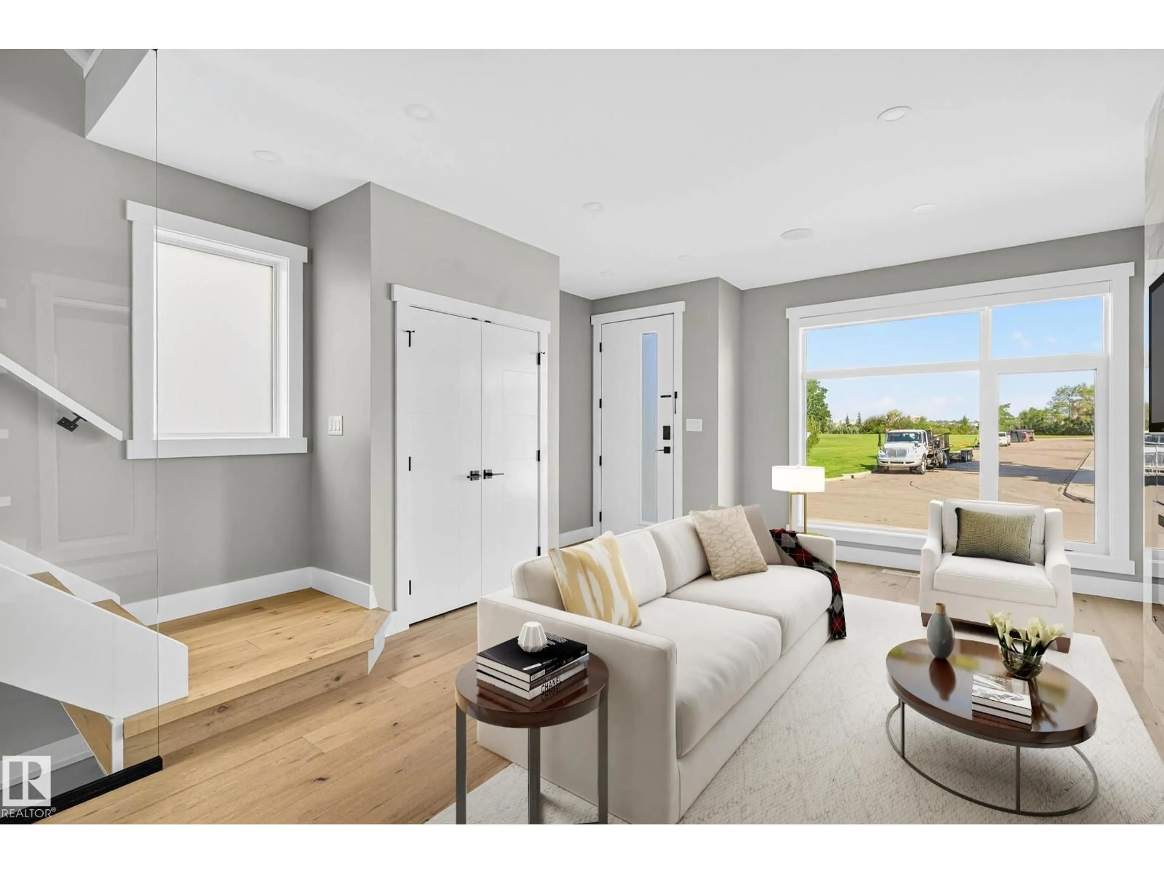 Living room with furniture, unknown for 8805 STRATHEARN DR, Edmonton Alberta T6C4C8