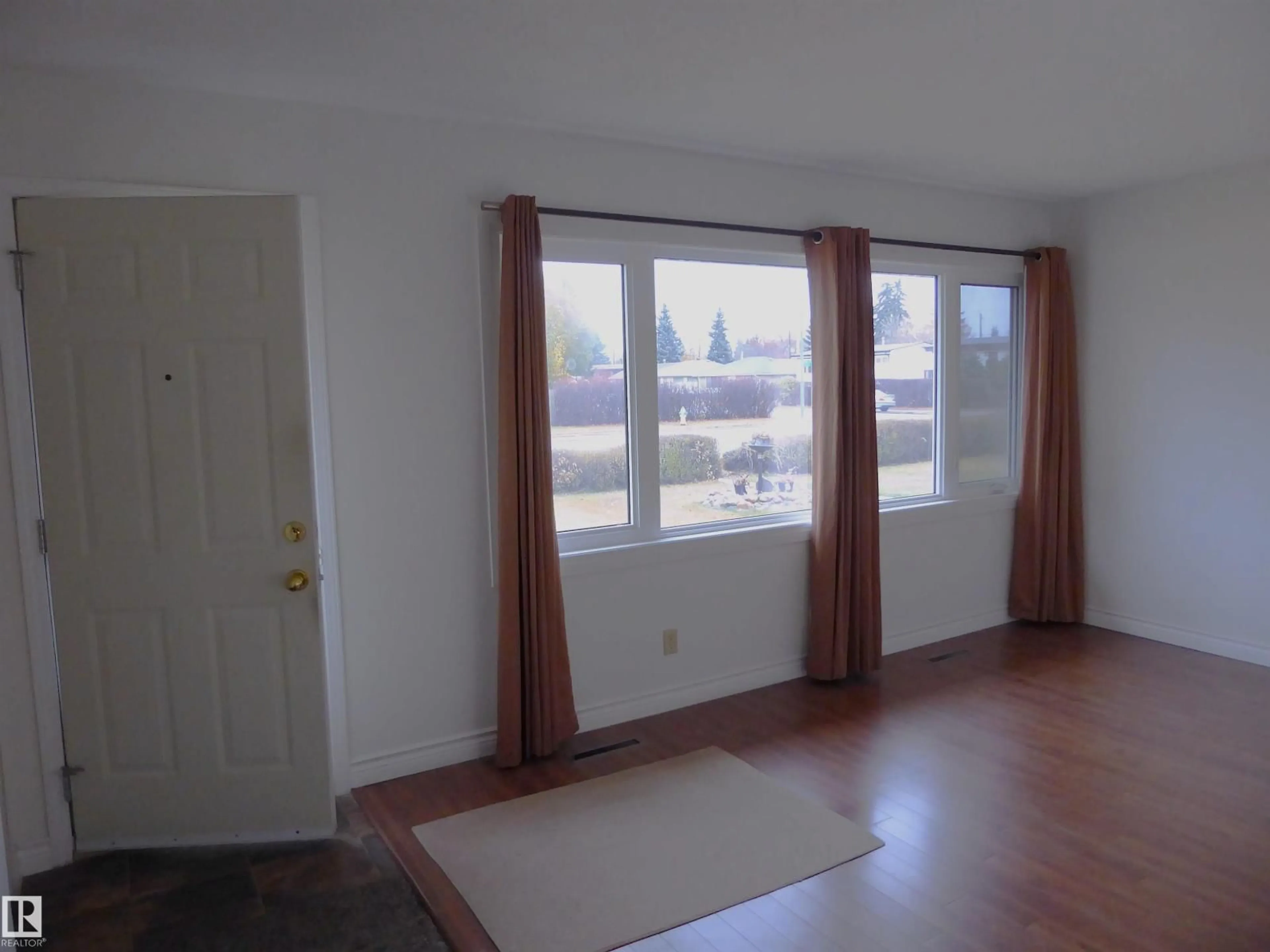A pic of a room for 11056 159 ST, Edmonton Alberta T5P3C3