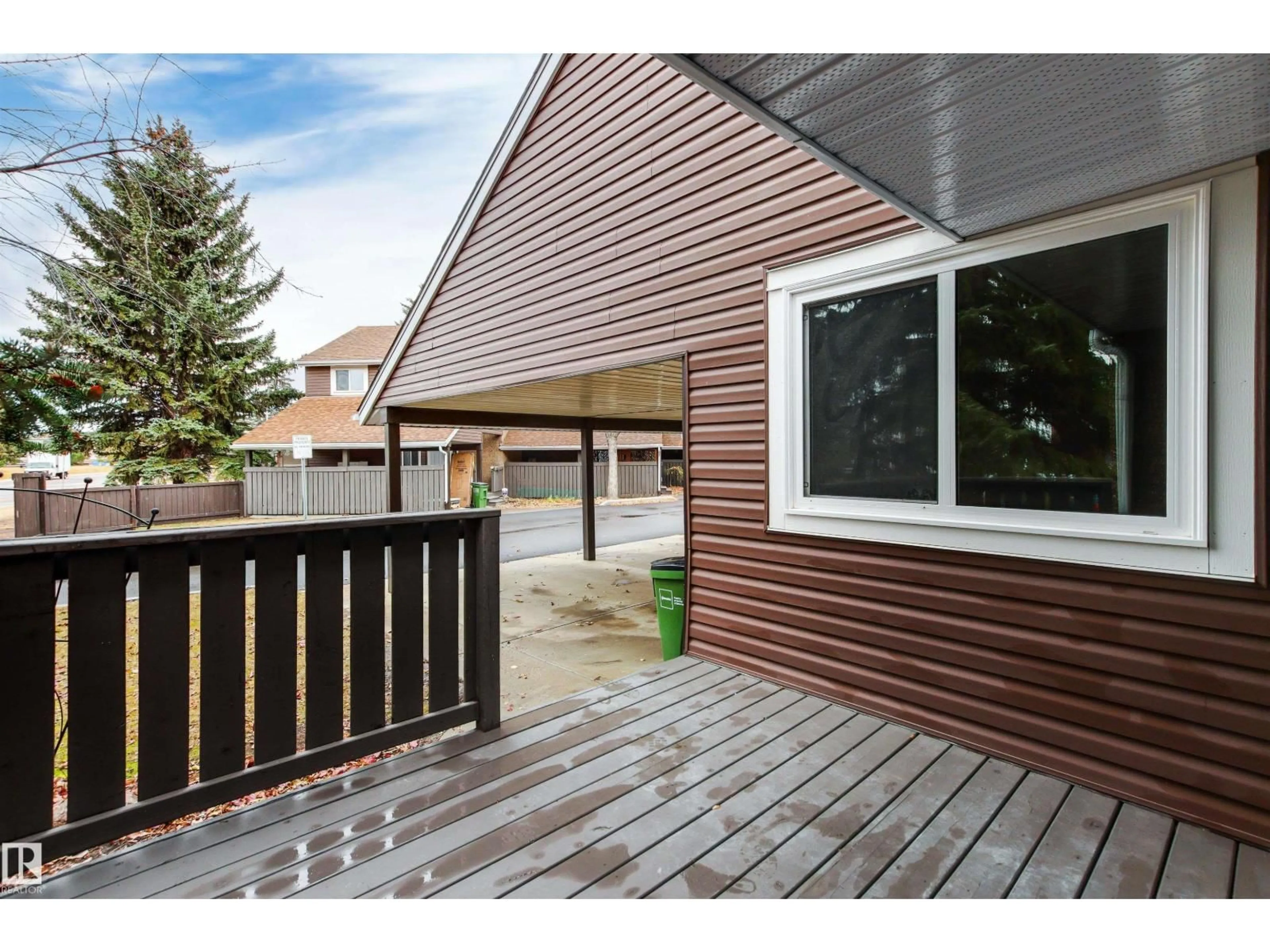 Home with vinyl exterior material, street for 18142 96 AV, Edmonton Alberta T5T3N3