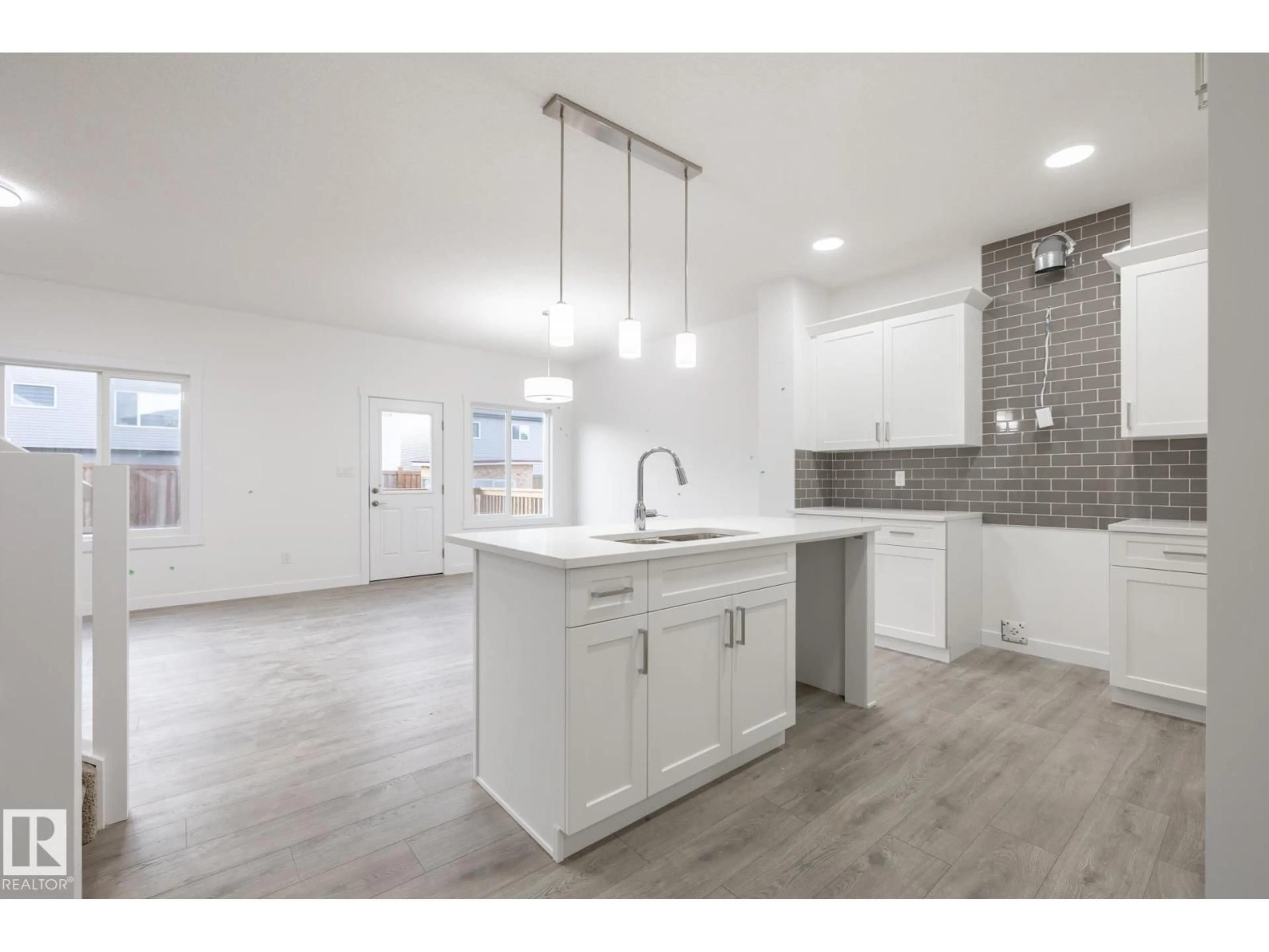 Open concept kitchen, ceramic/tile floor for SW - 412 27 ST, Edmonton Alberta T6X3H9