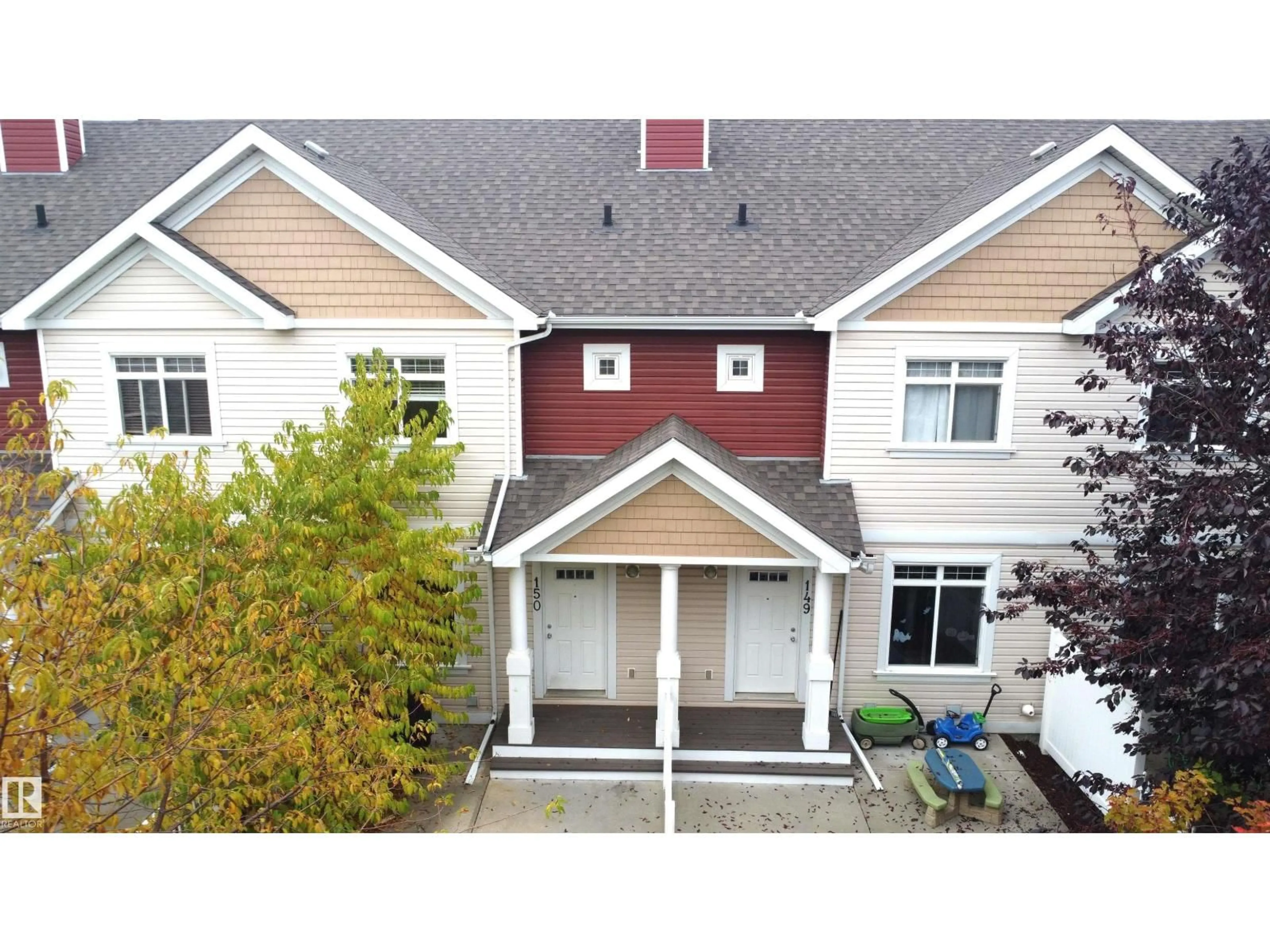 A pic from outside/outdoor area/front of a property/back of a property/a pic from drone, unknown for SW - 150 1804 70 ST, Edmonton Alberta T6X0H4