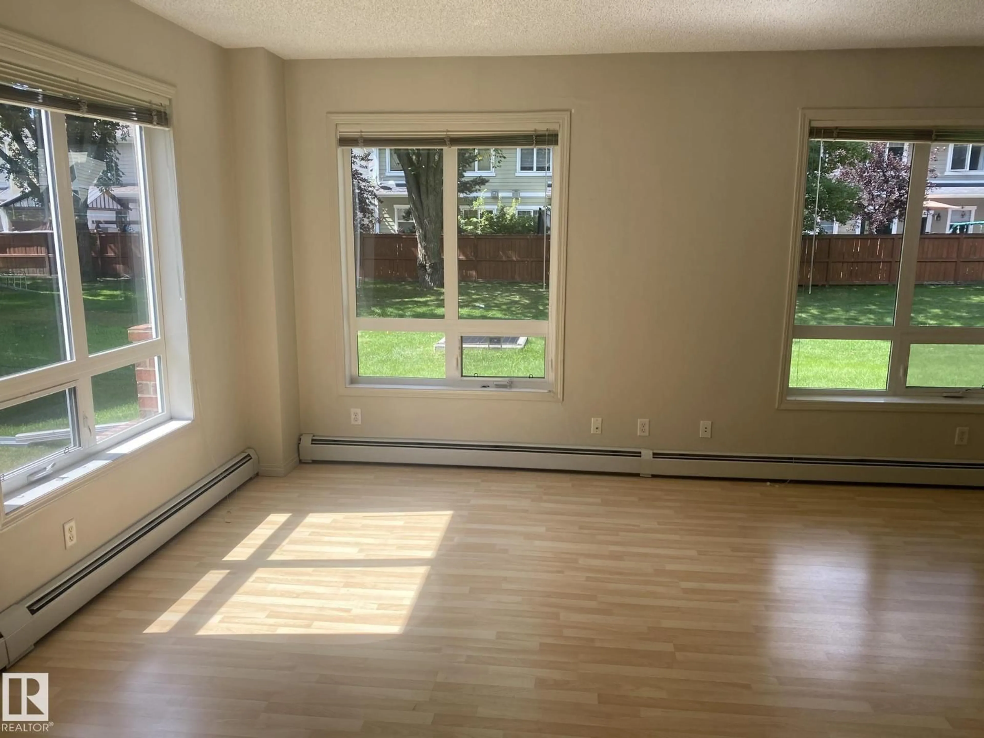 A pic of a room for 6315 135 AV, Edmonton Alberta T5A5J7