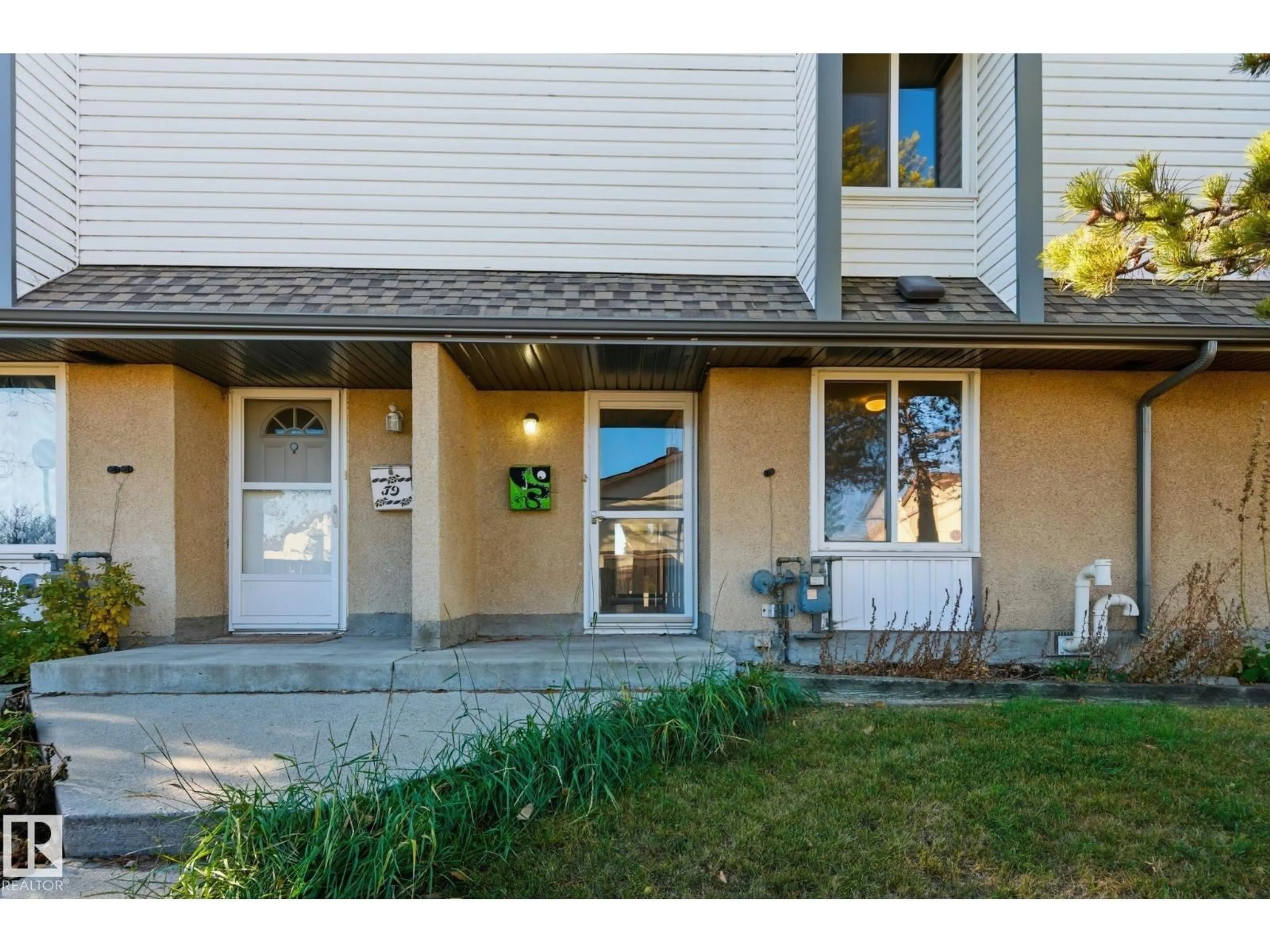 Unknown for J8 - 1 GARDEN GROVE GV, Edmonton Alberta T6J2L3