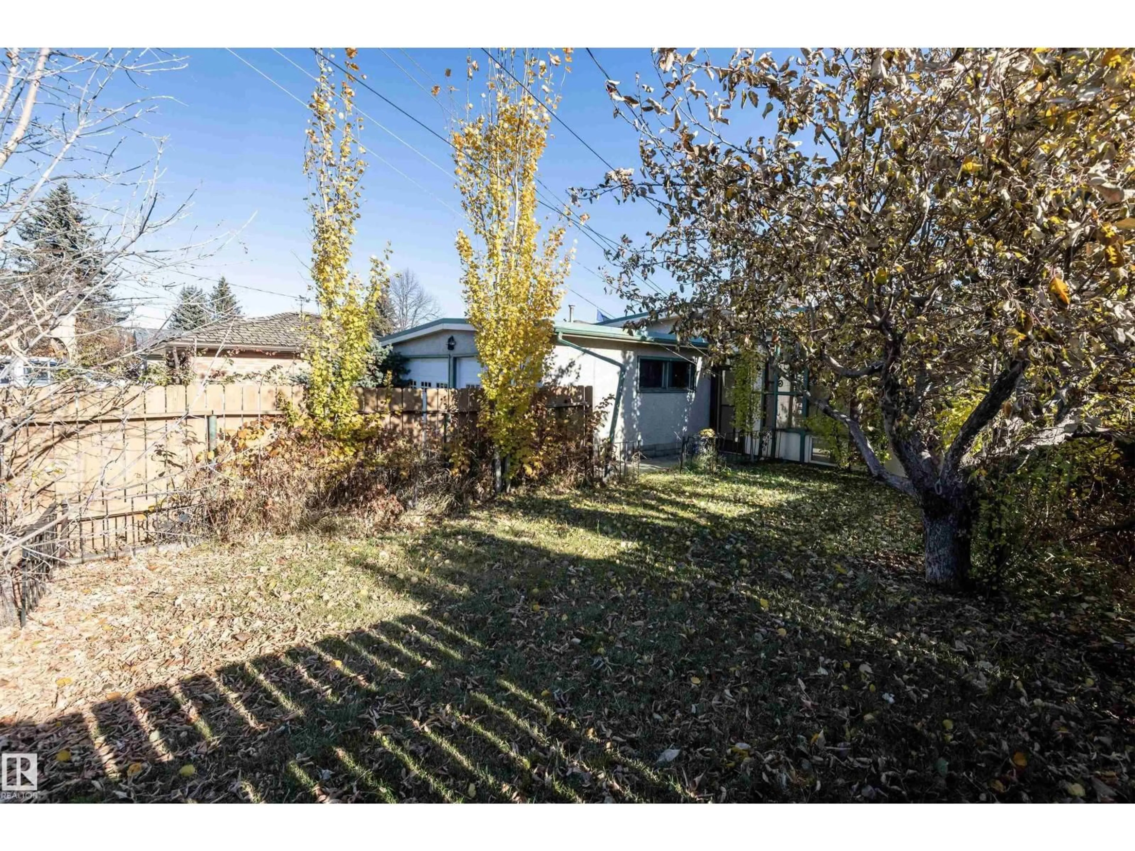 Unknown for 8728 72 ST NW, Edmonton Alberta T6B1Y5