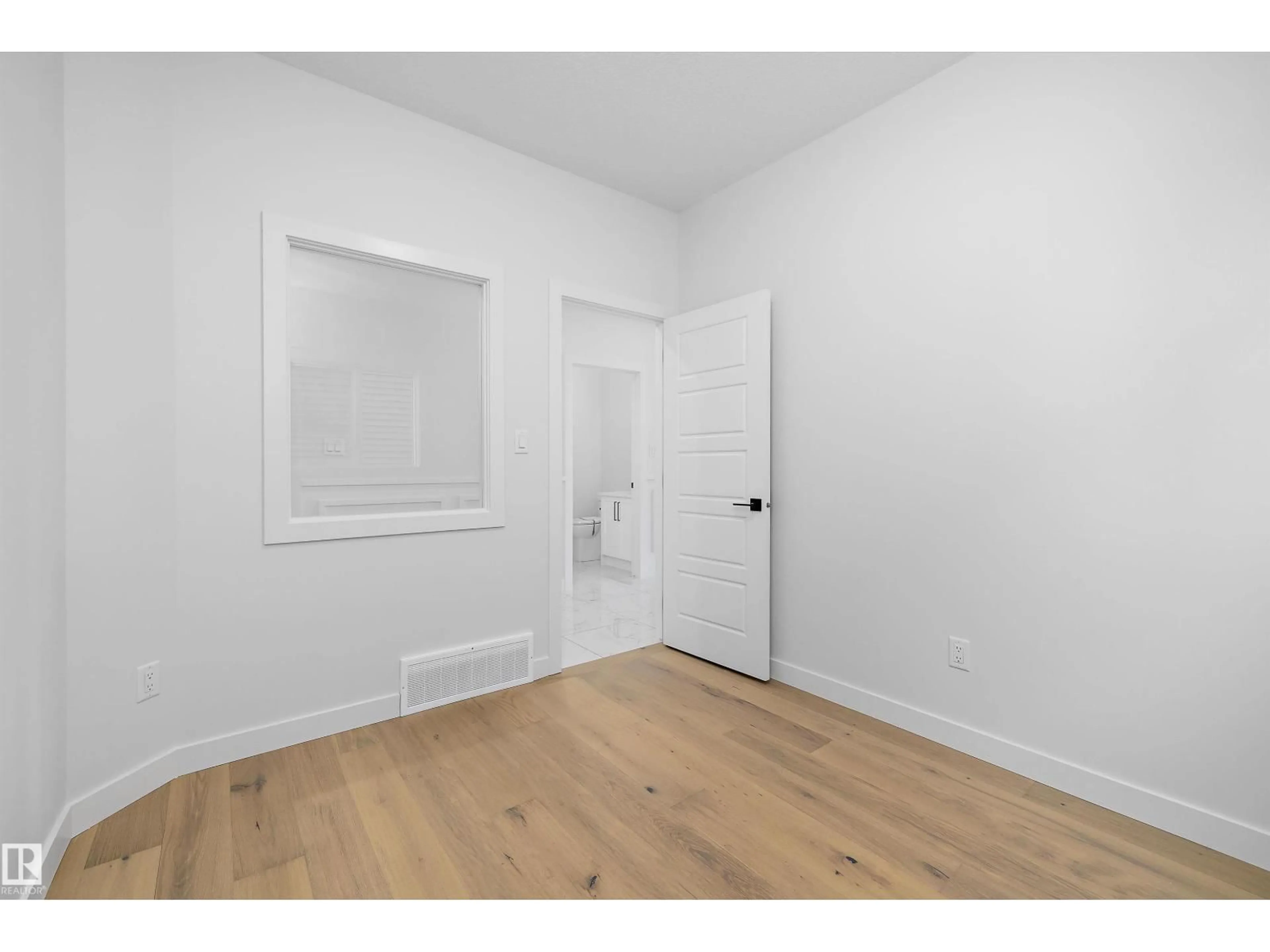 A pic of a room for 234 KINGLET BV, Edmonton Alberta T5S0W4