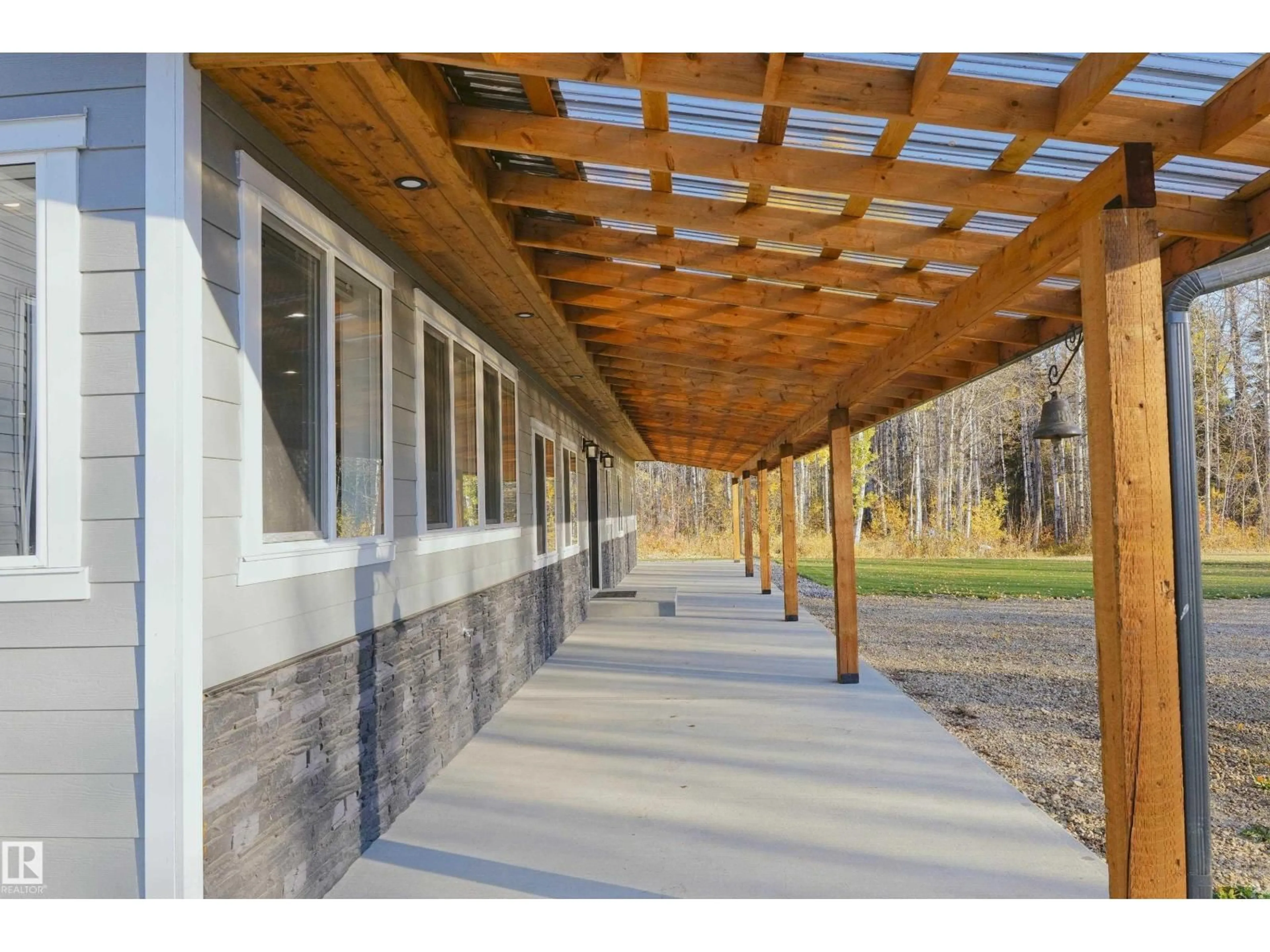 Patio, unknown for 60432 RGE RD 64, Rural Barrhead County Alberta T7N1N3