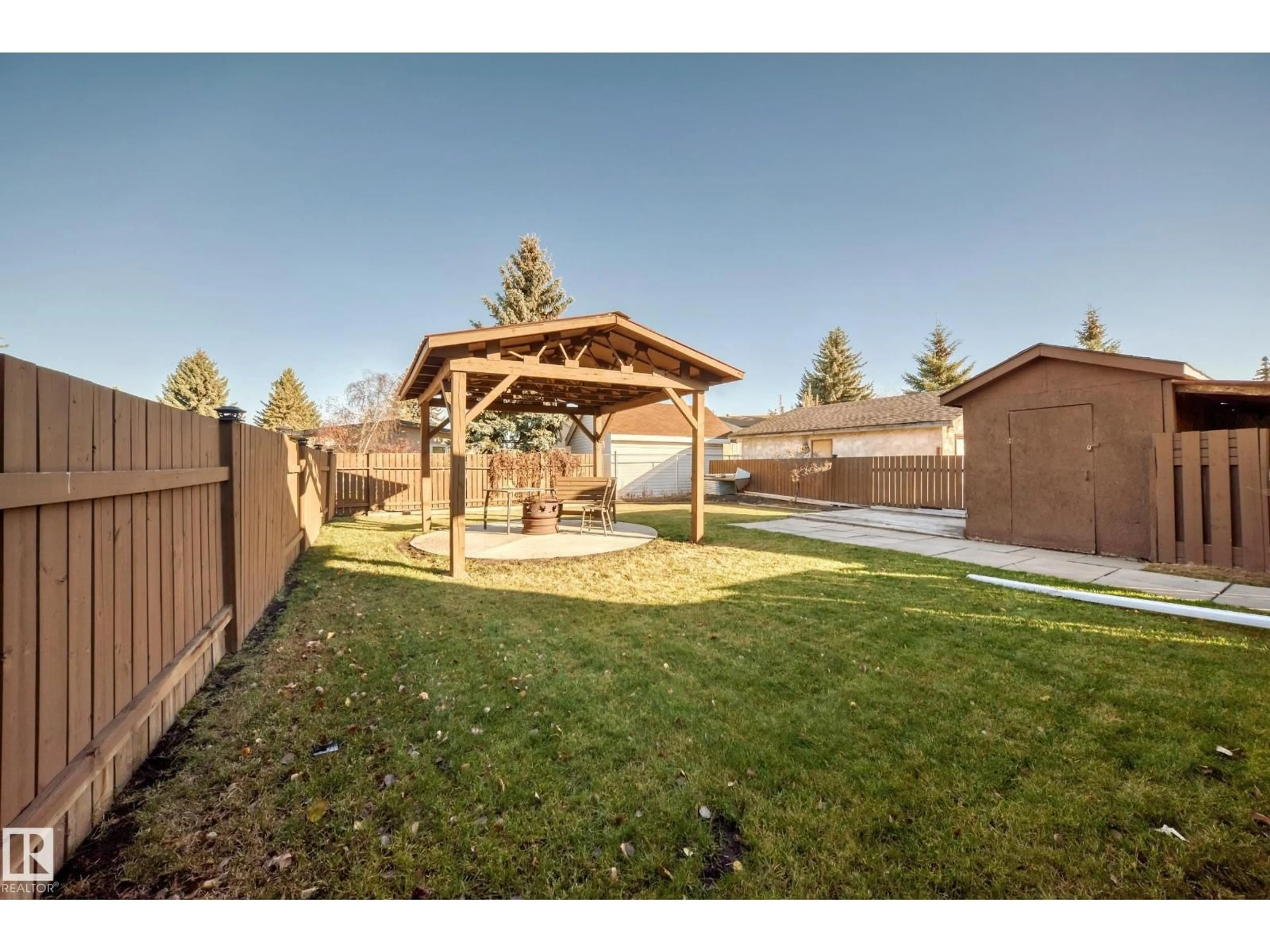 Patio, unknown for NW - 3004 132A AV, Edmonton Alberta T5A2Z3