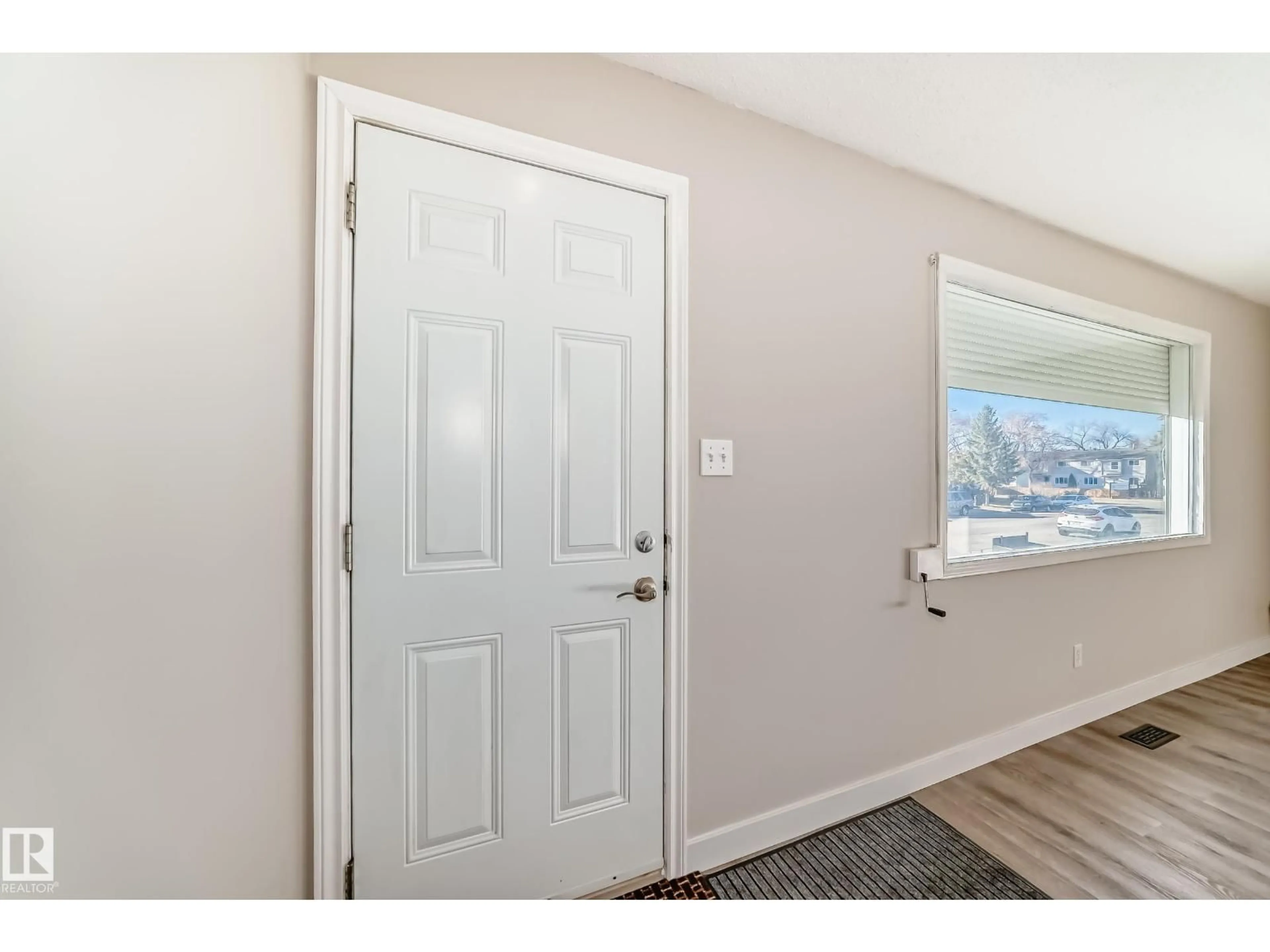 Indoor entryway for NW - 3004 132A AV, Edmonton Alberta T5A2Z3