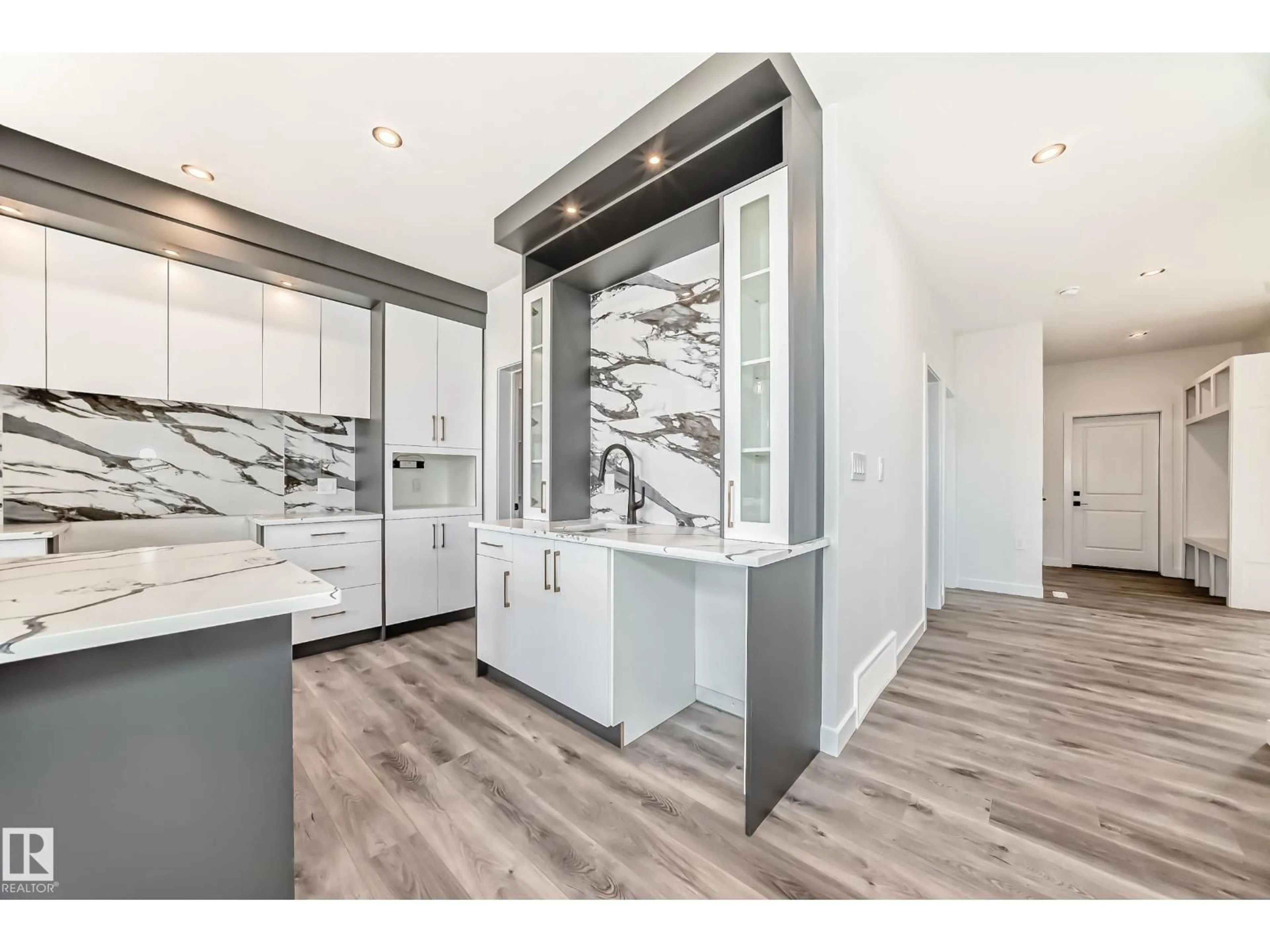 Open concept kitchen, ceramic/tile floor for 14 TENUTO LI, Spruce Grove Alberta T7X4E2