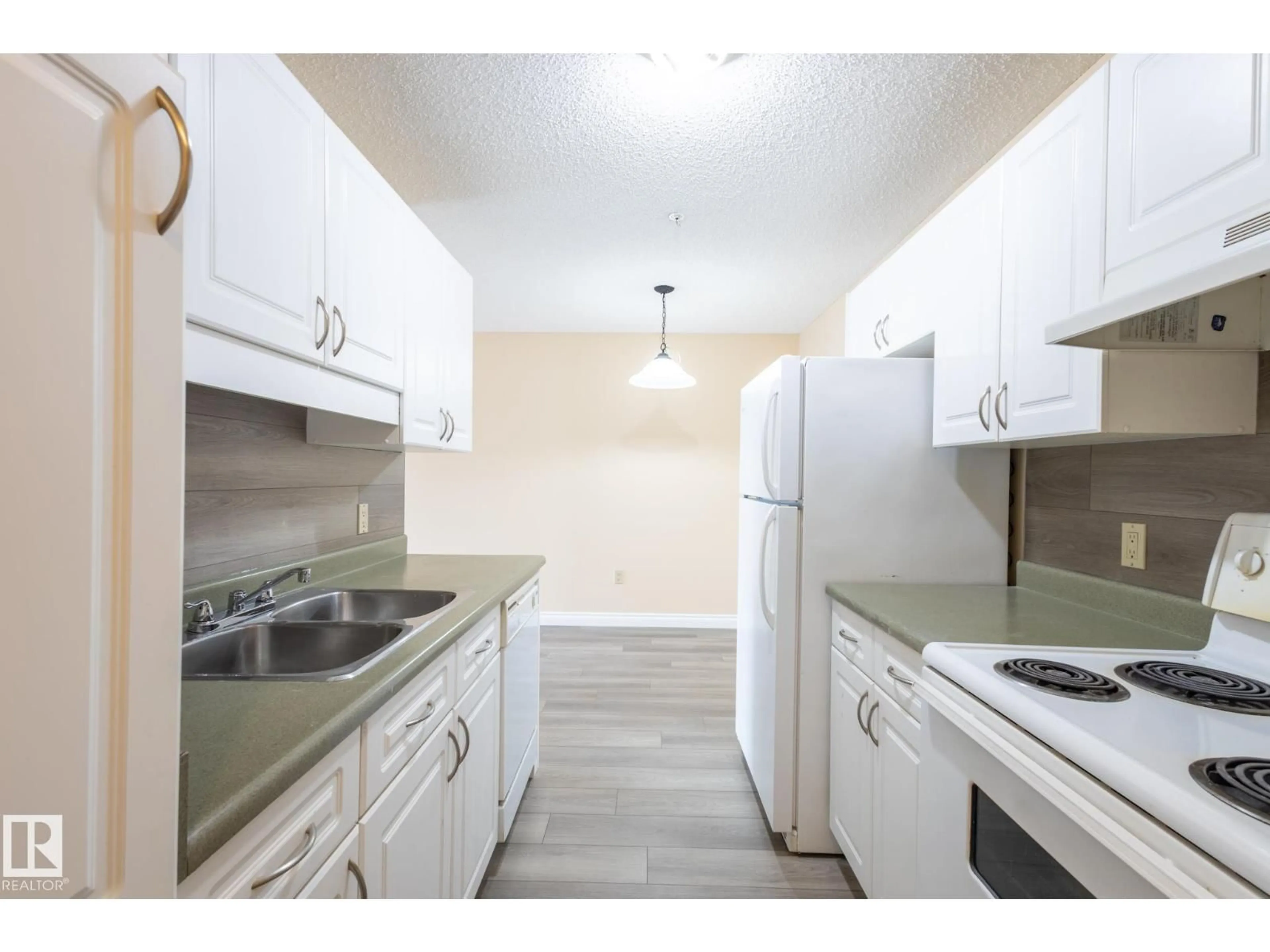 Standard kitchen, unknown for #404 - 11446 40 AV, Edmonton Alberta T6J0R5