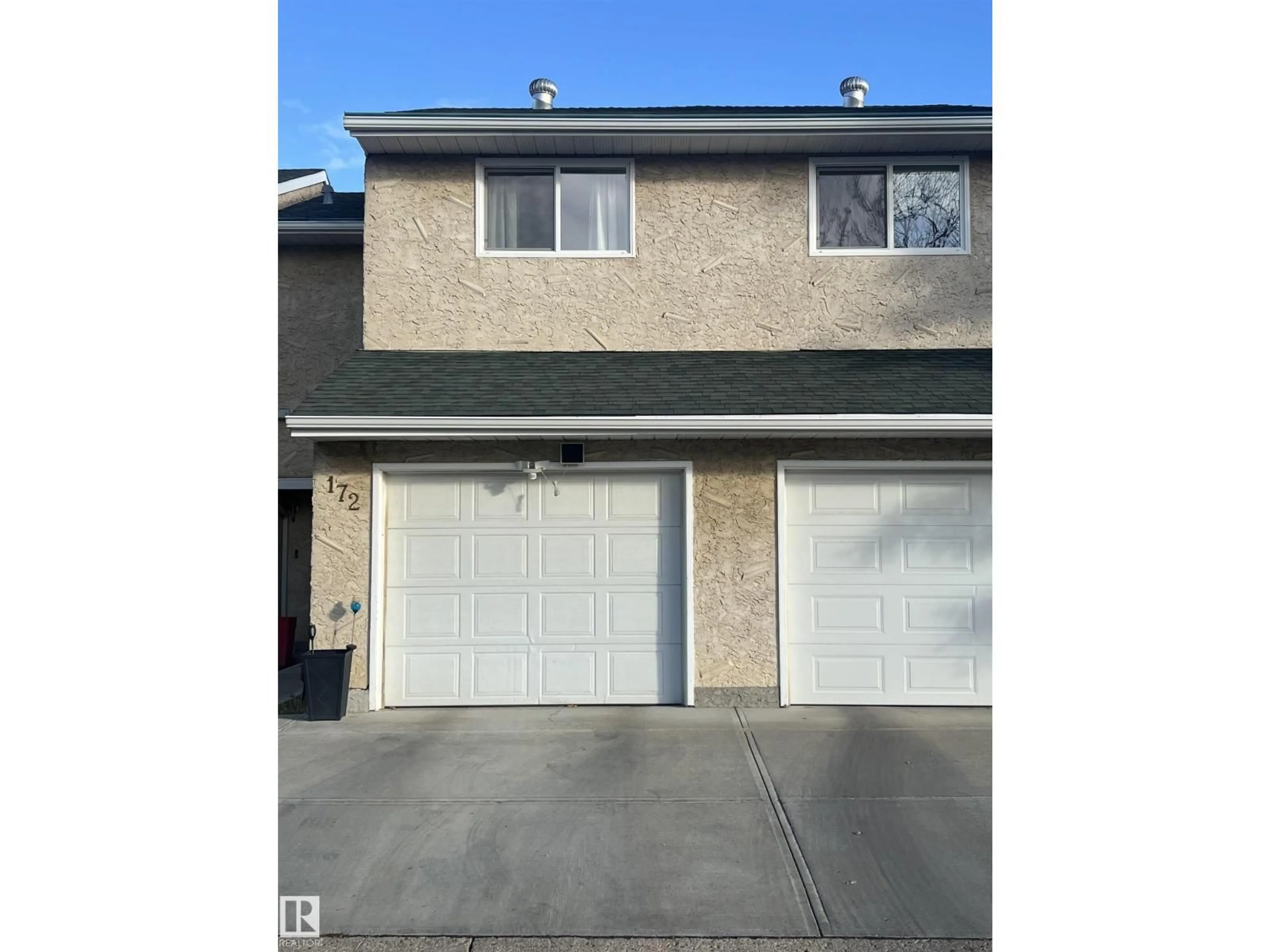 Indoor garage for 172 CALLINGWOOD PL, Edmonton Alberta T5T2C6