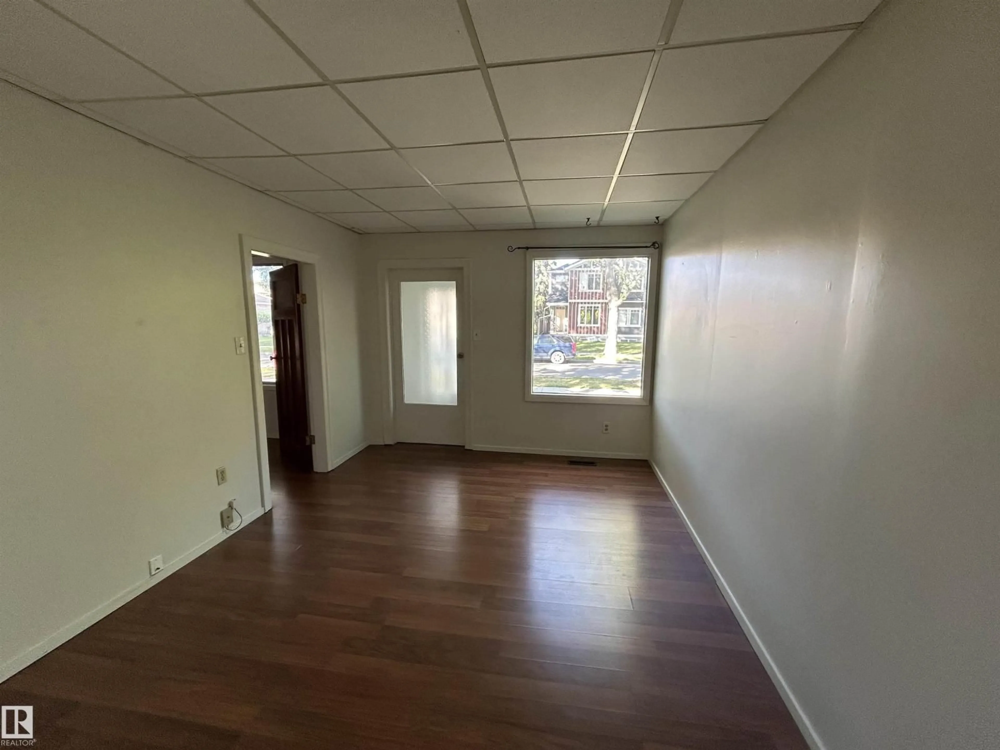 A pic of a room for 10657 64 AV, Edmonton Alberta T6H1T1