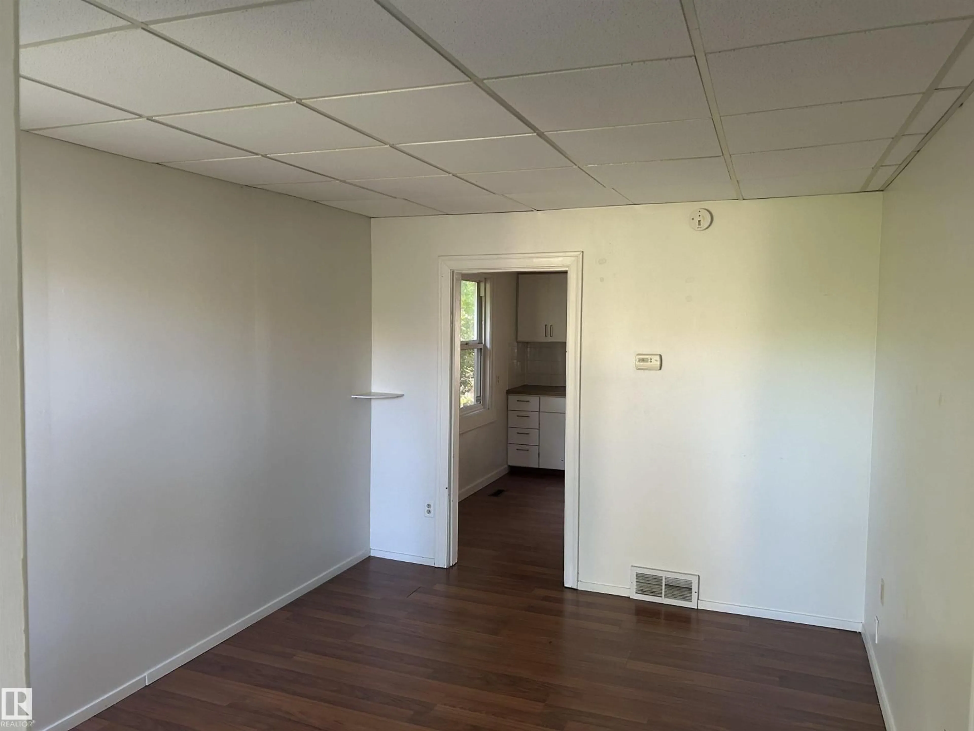 A pic of a room for 10657 64 AV, Edmonton Alberta T6H1T1