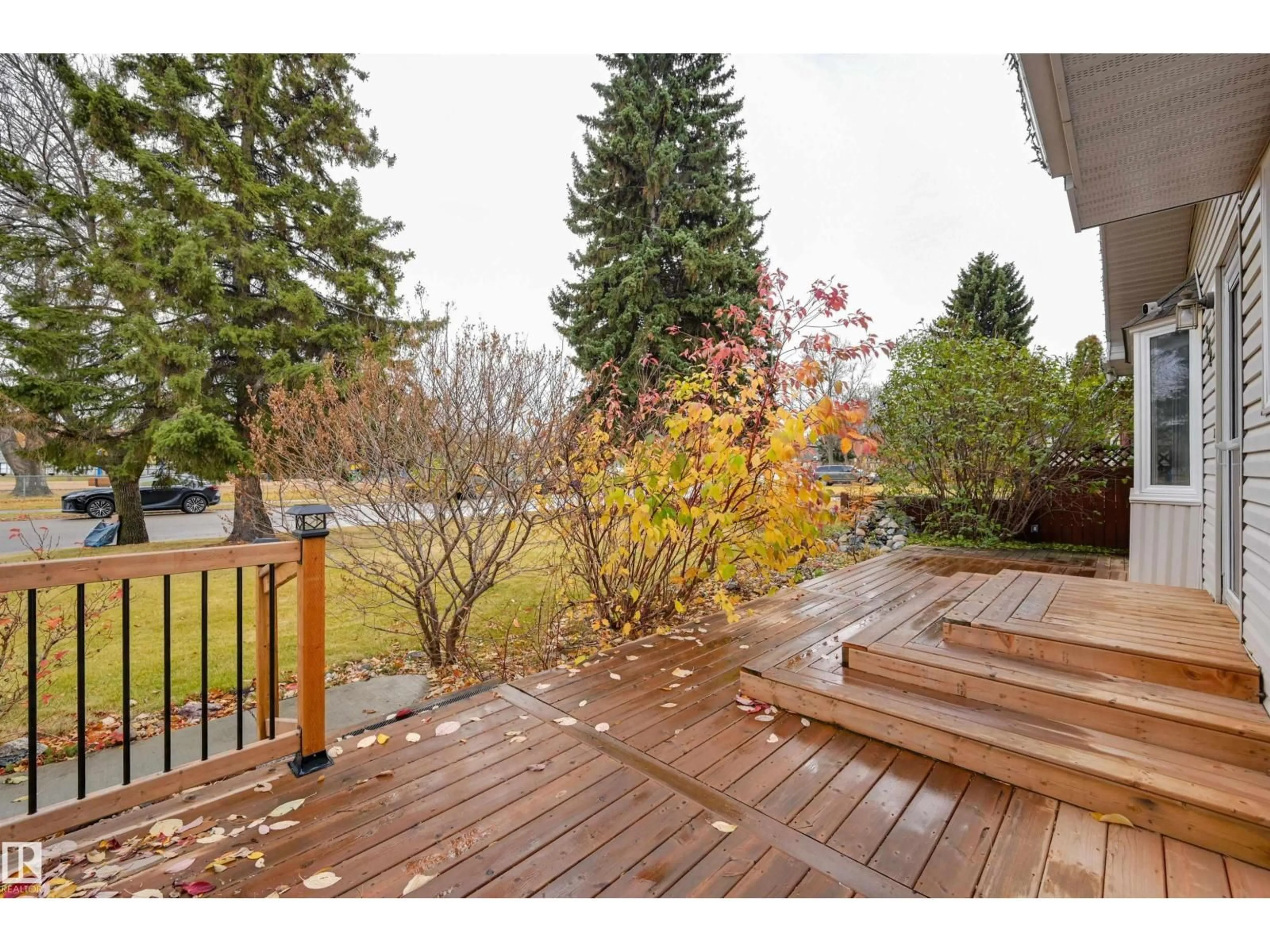 Patio, unknown for 222 FIR ST, Sherwood Park Alberta T8A2A4