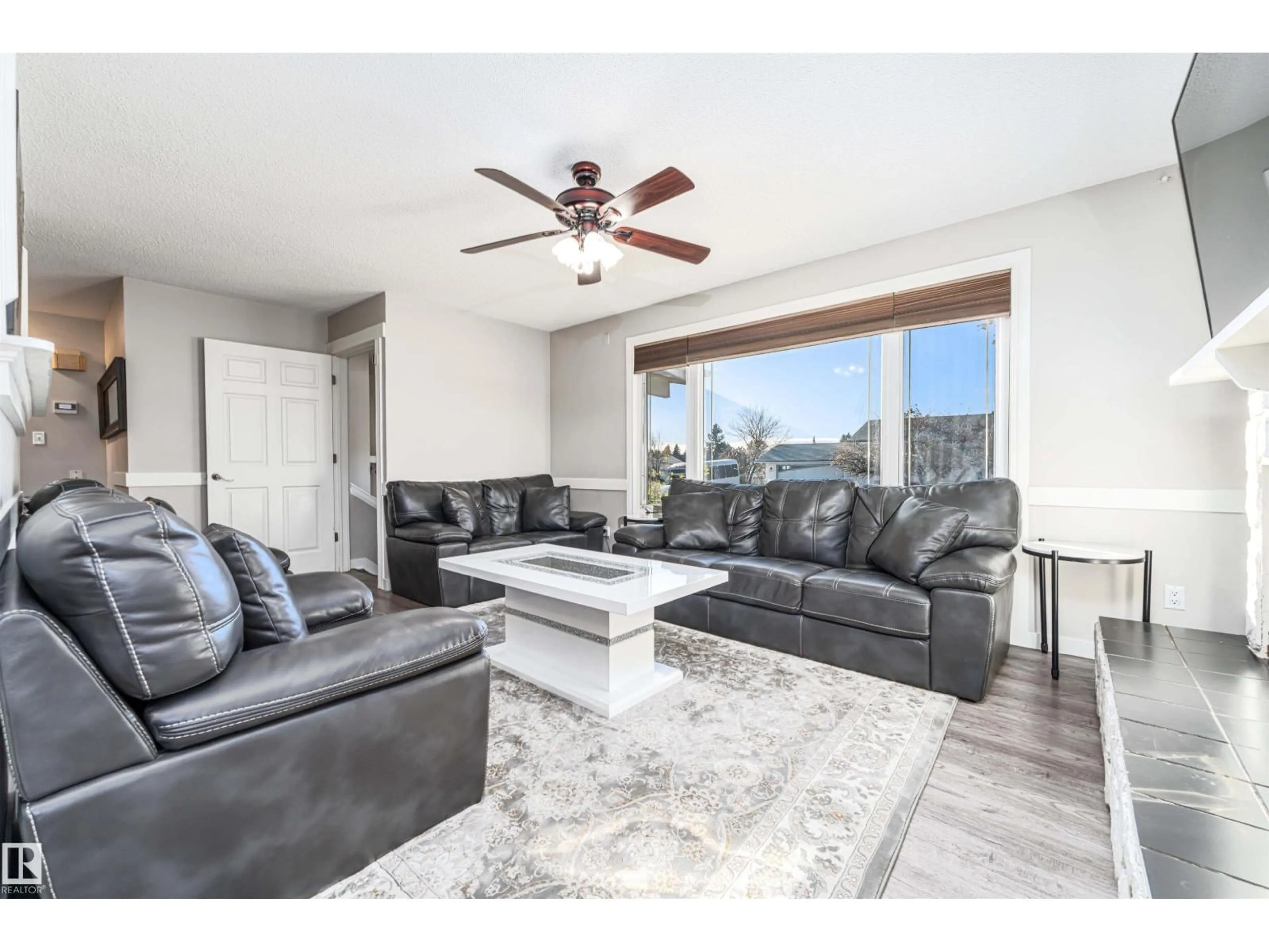 Living room with furniture, unknown for NW - 14815 78 ST, Edmonton Alberta T5C1H7