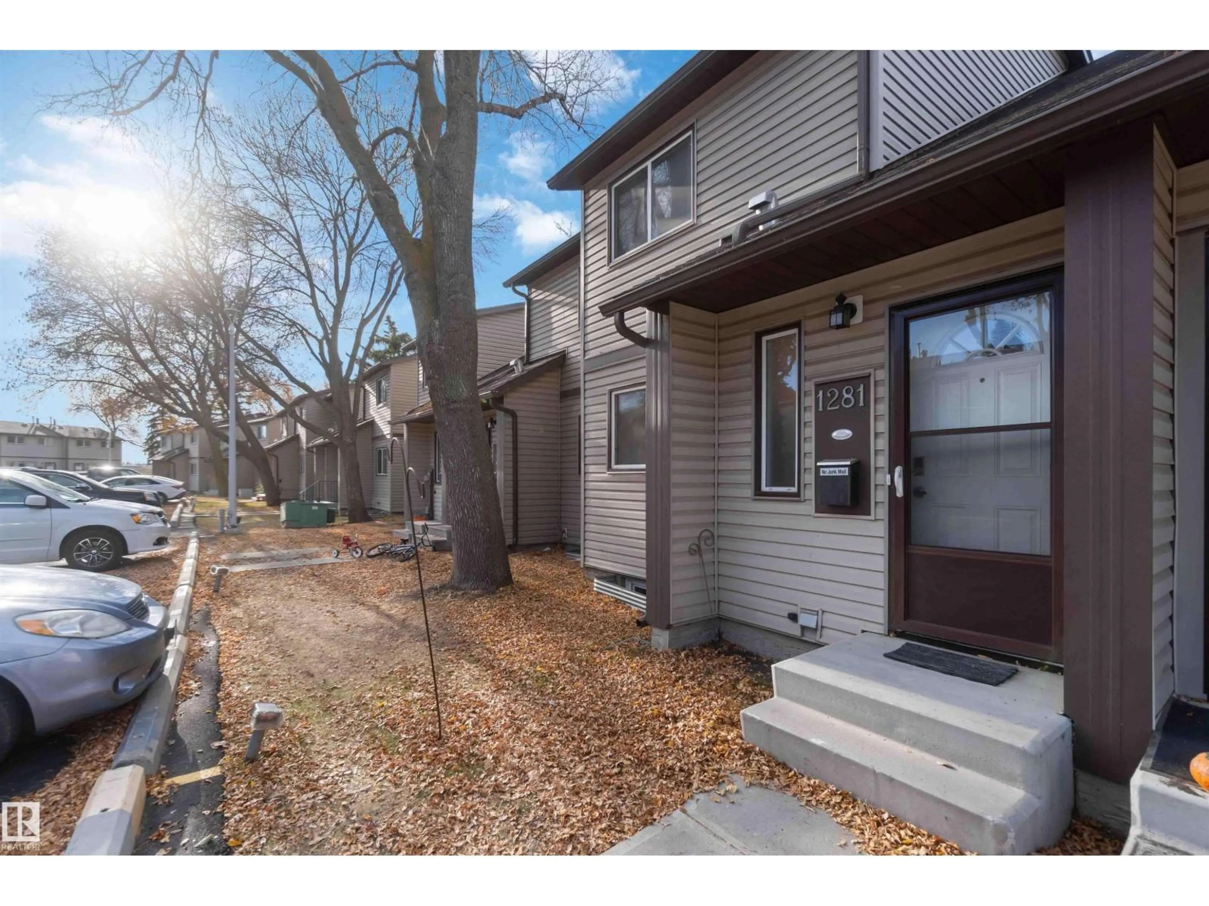 Unknown for 1281 HOOKE RD, Edmonton Alberta T5A4A5