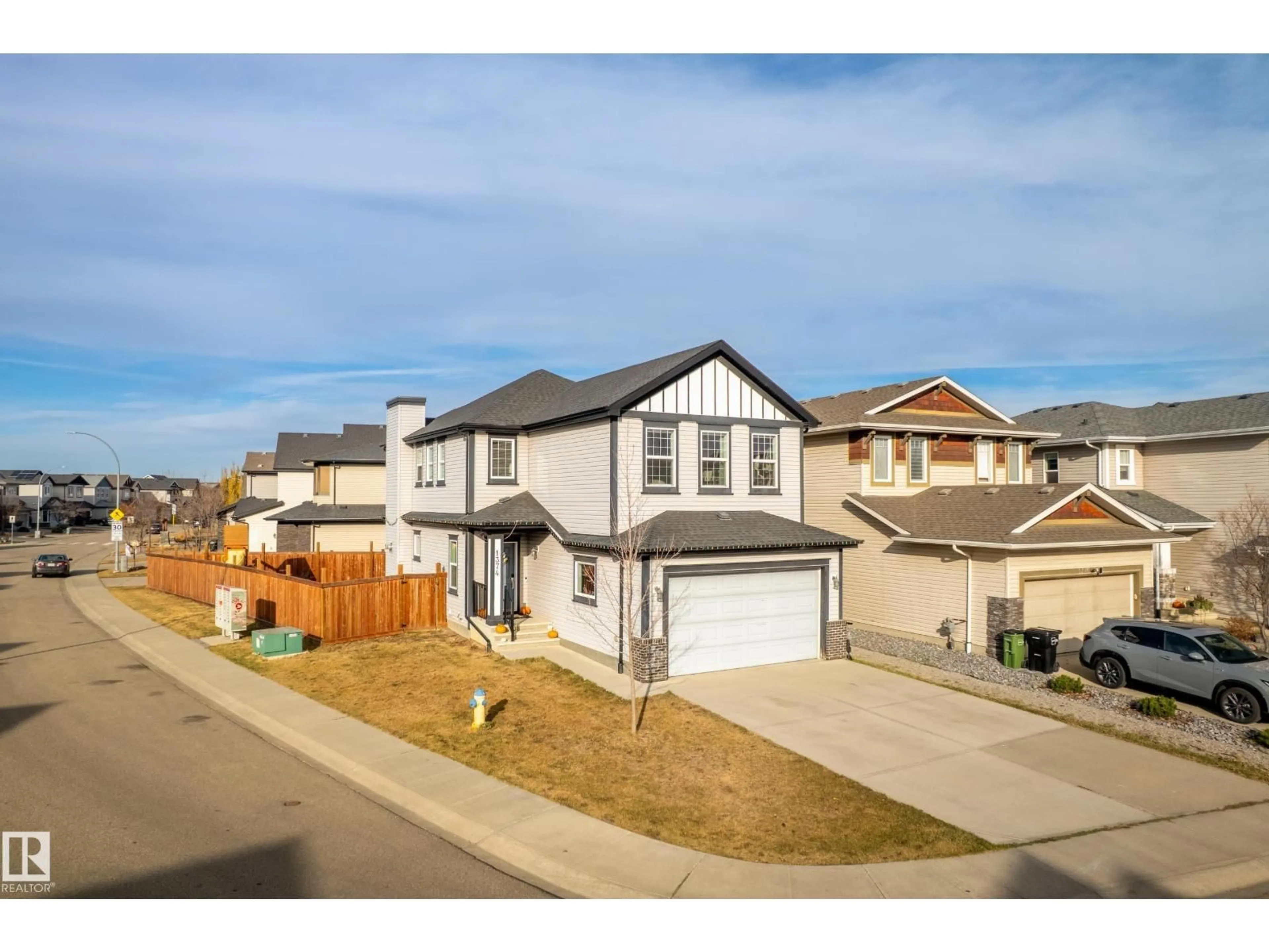 A pic from outside/outdoor area/front of a property/back of a property/a pic from drone, street for 1374 SECORD LANDING LD, Edmonton Alberta T5T5W7