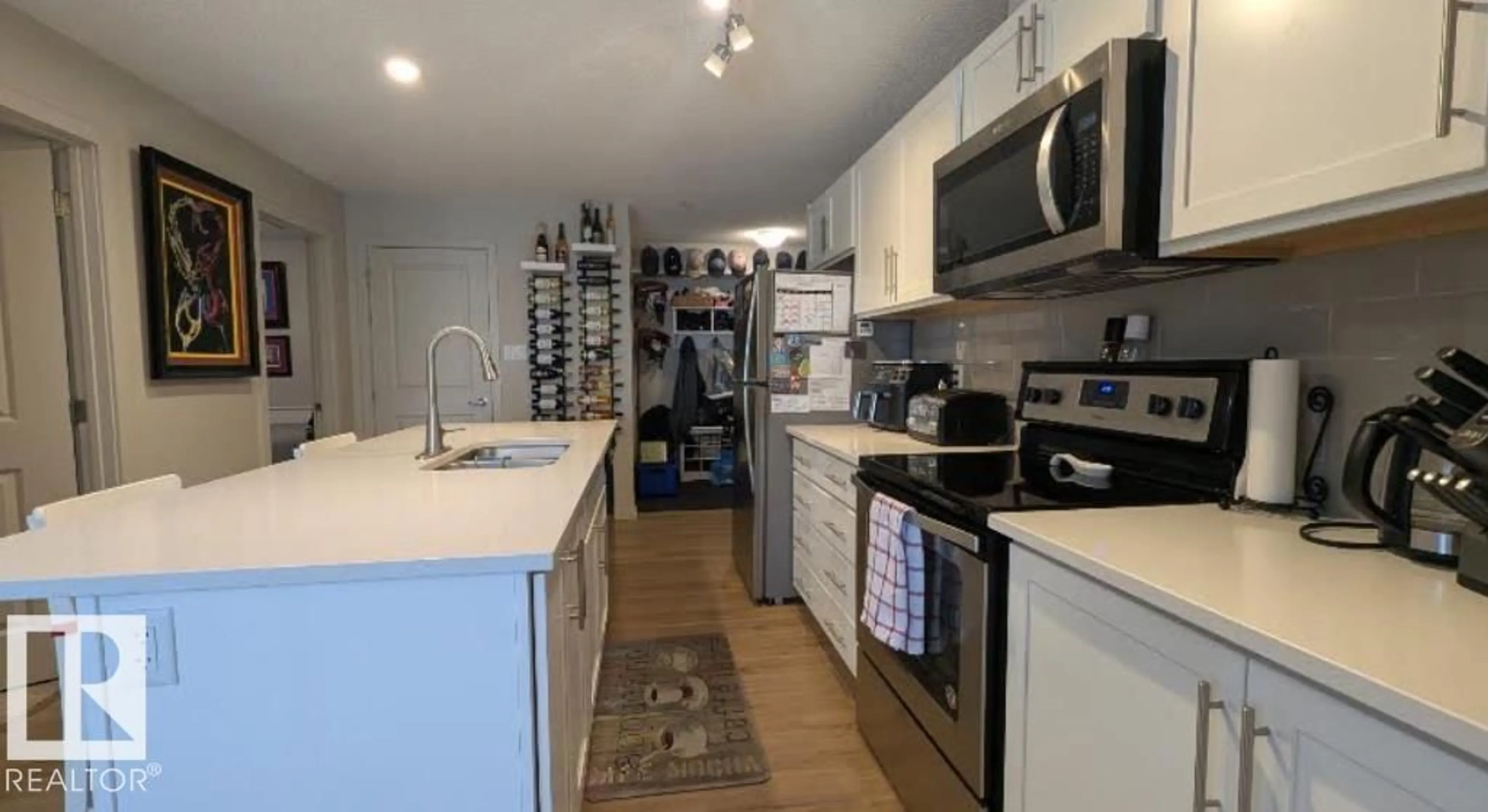 Unknown for 120 - 5404 7 AV, Edmonton Alberta T6X2X4