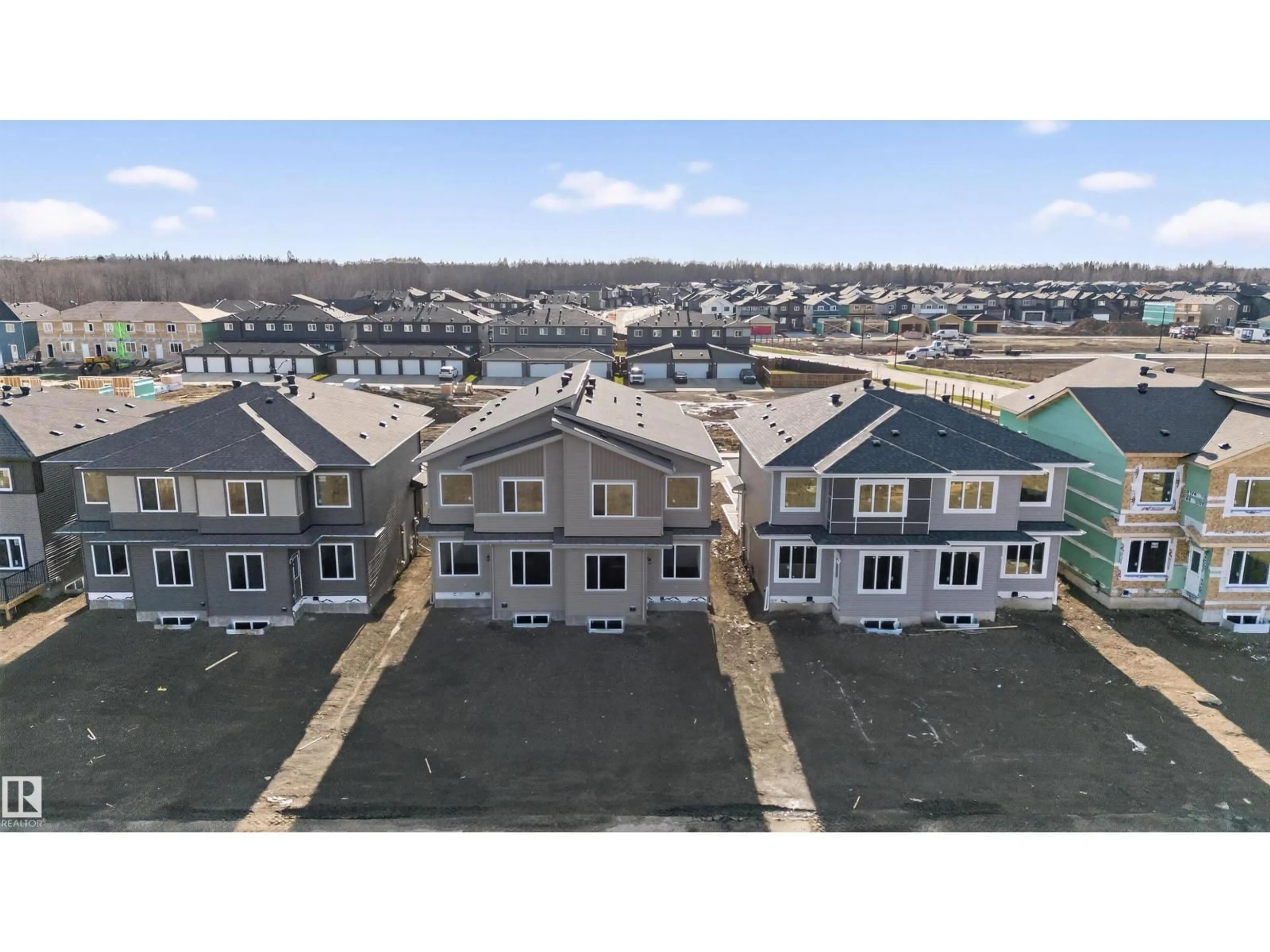 A pic from outside/outdoor area/front of a property/back of a property/a pic from drone, building for 153 PIERWYCK LO, Spruce Grove Alberta T7X4G3